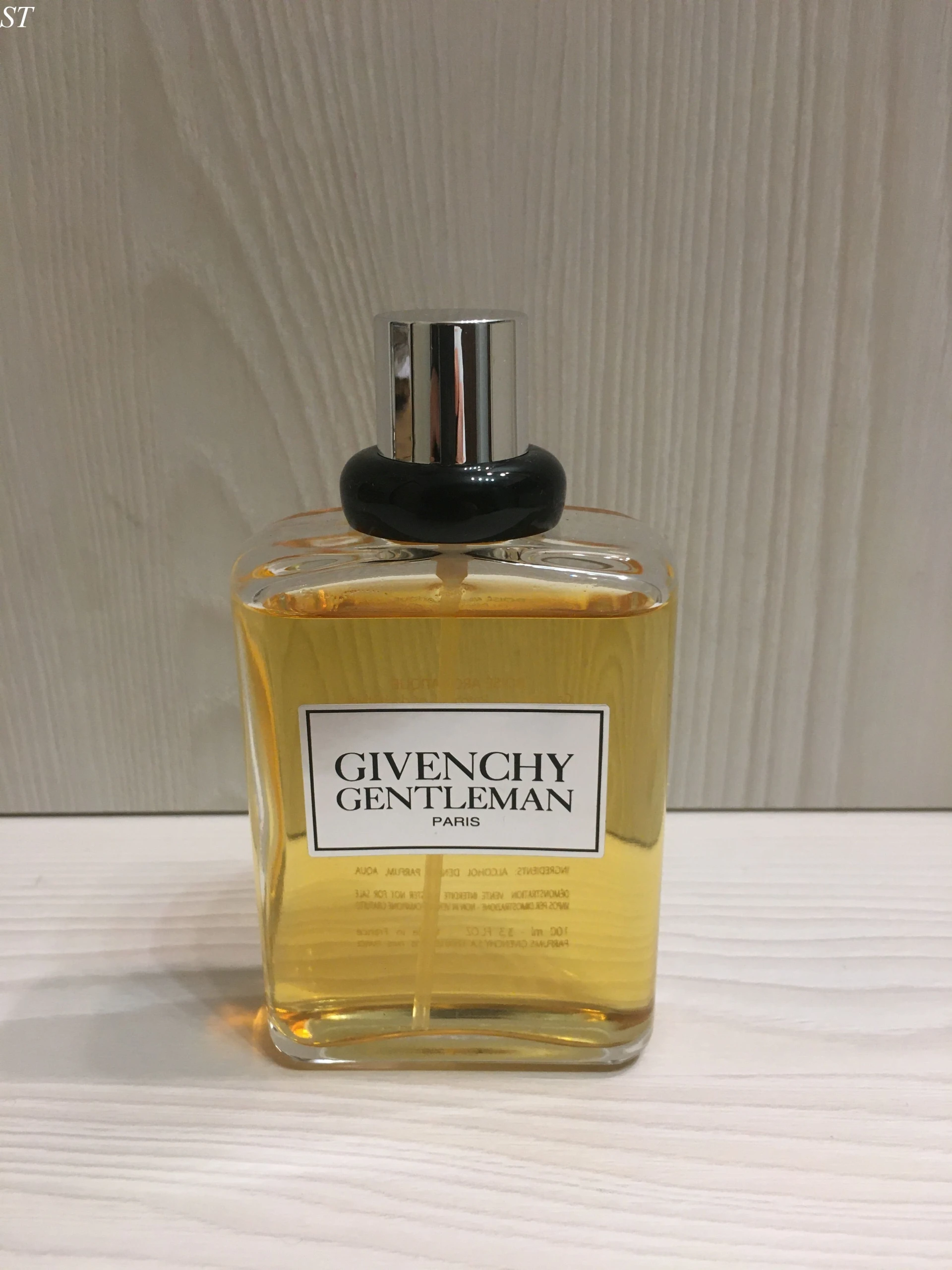 Givenchy Gentleman - fújós