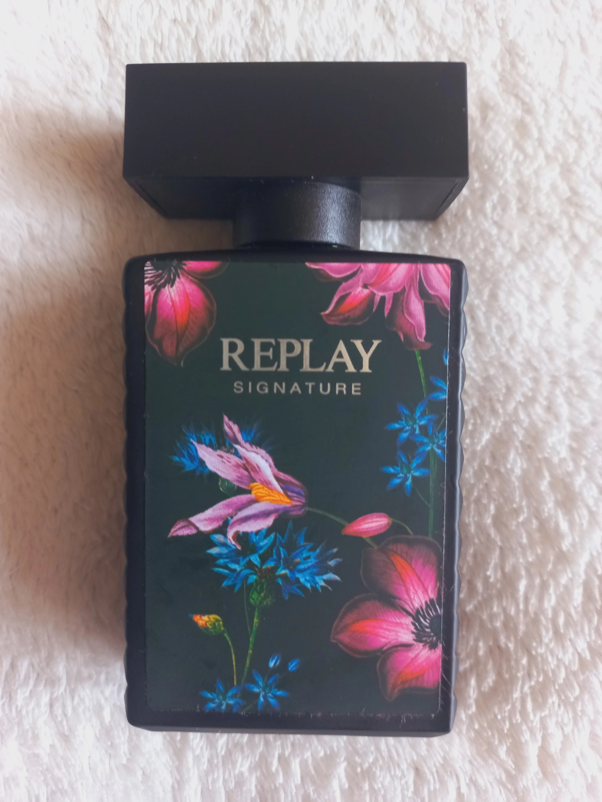 Replay Signature For Women