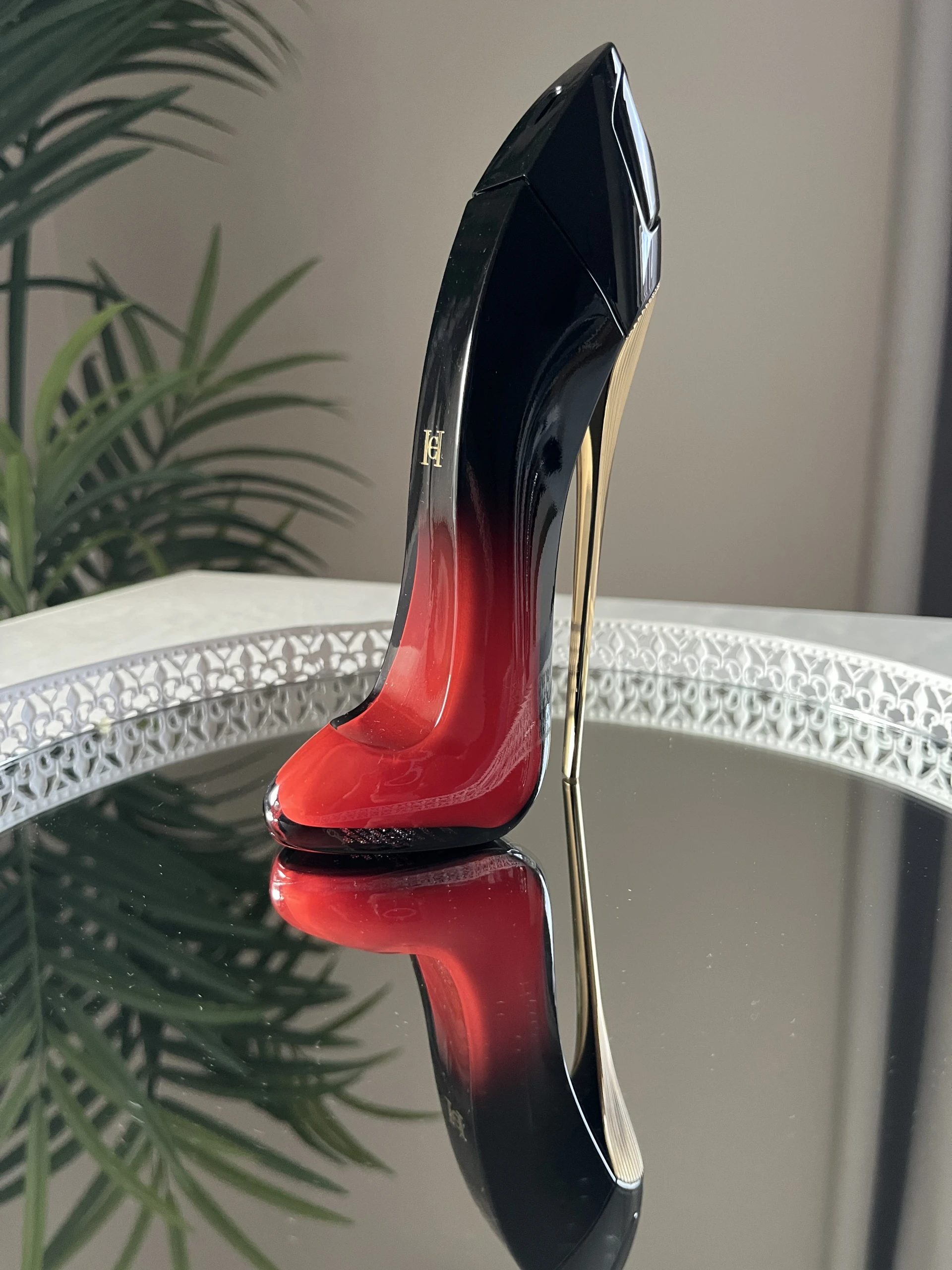 Carolina Herrera Very Good Girl ELIXIR dekantok