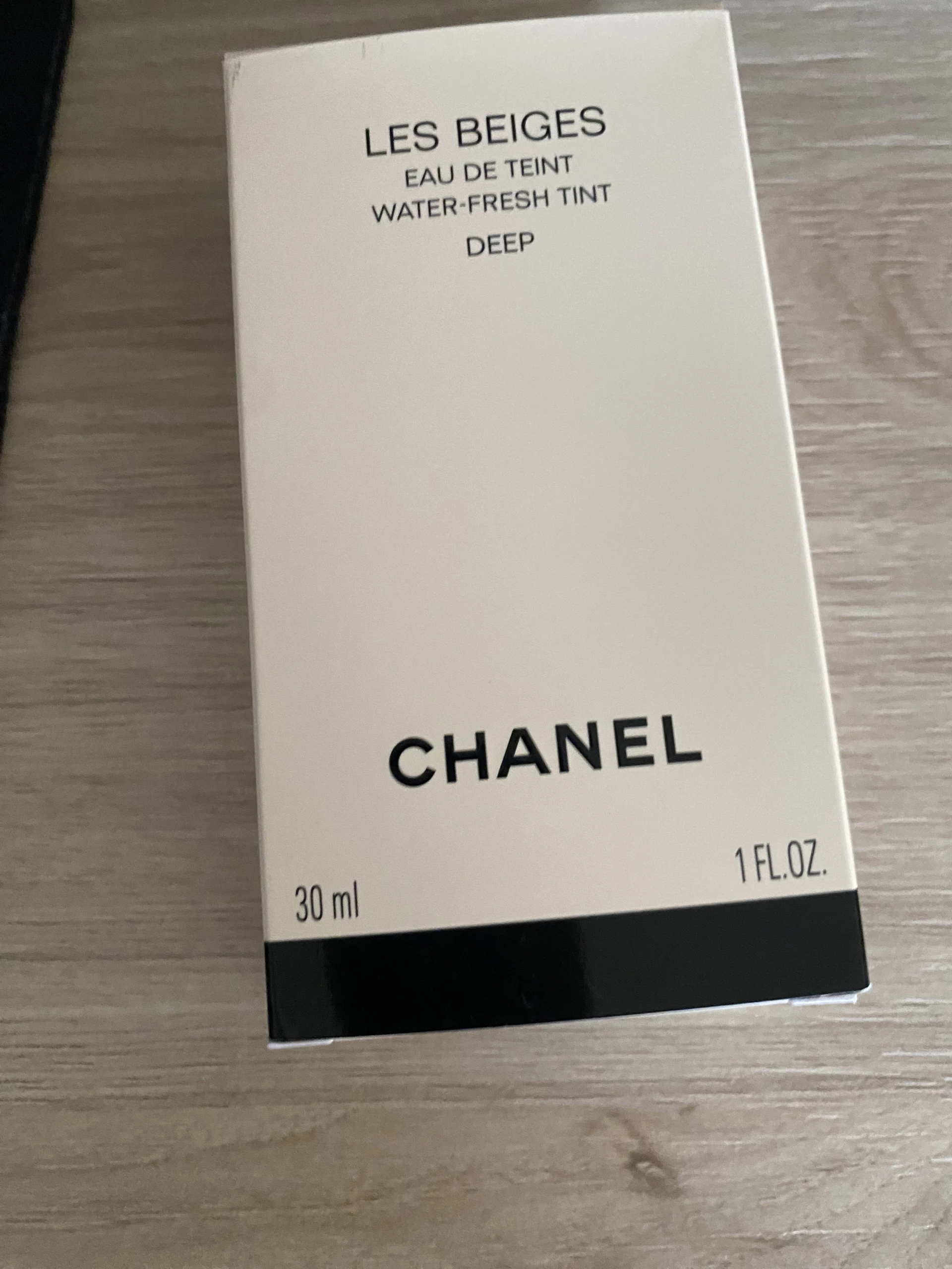 6000.-Chanel Les Beiges Water -Fresh Tint  30ml DEEP ÁRNYALAT