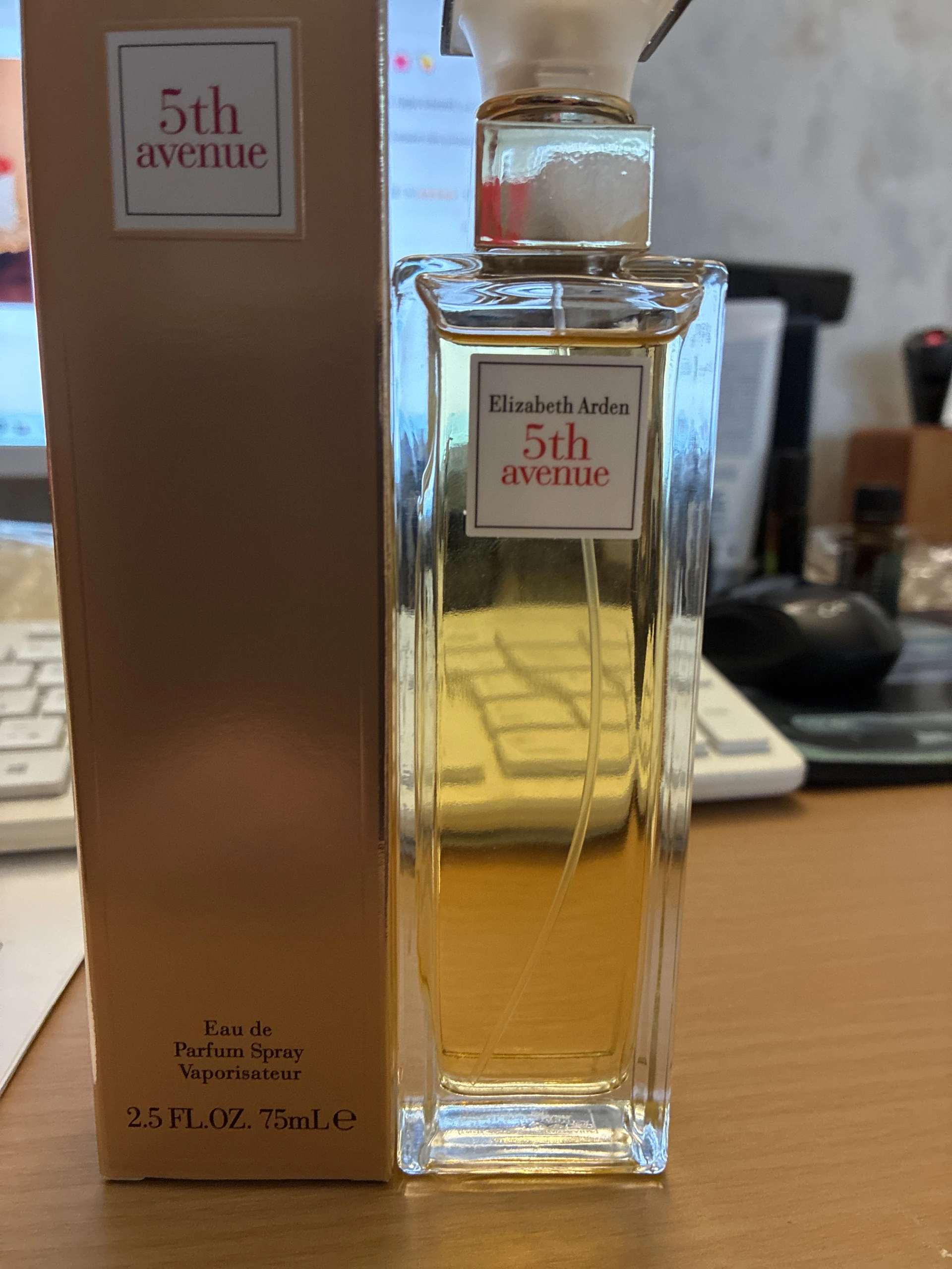 Elizabeth arden 5 th avenue 75 ml