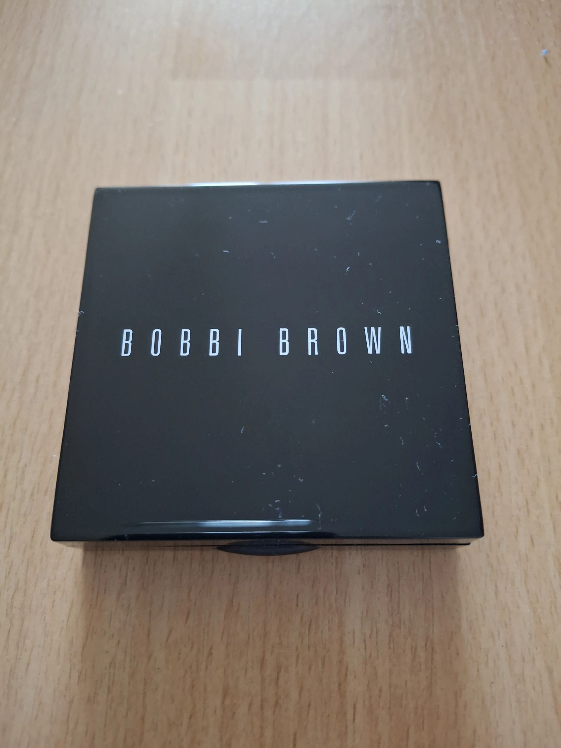 Bobbi Brown Sheer Finish Pressed Powder