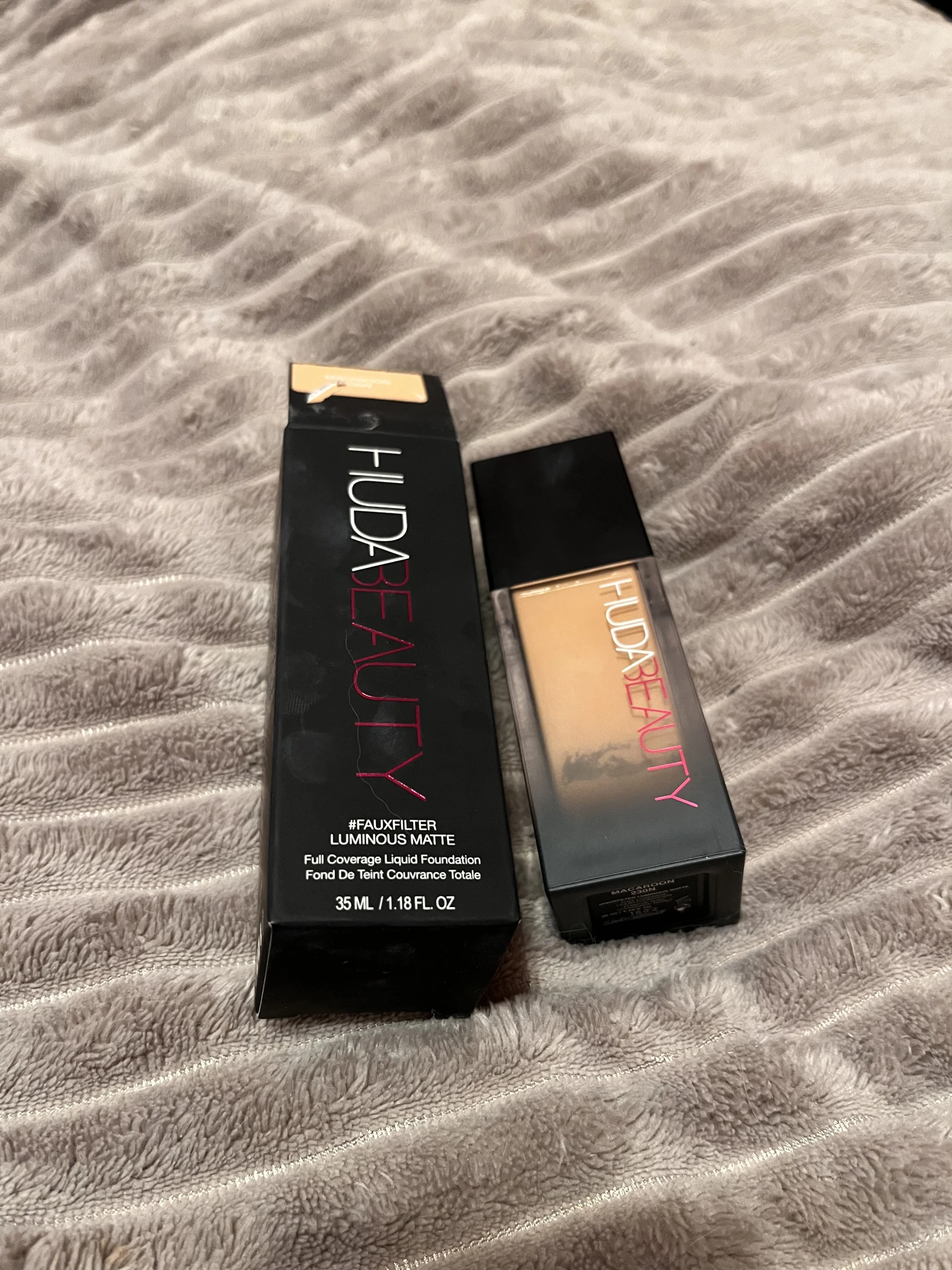 Huda Beauty alapozó