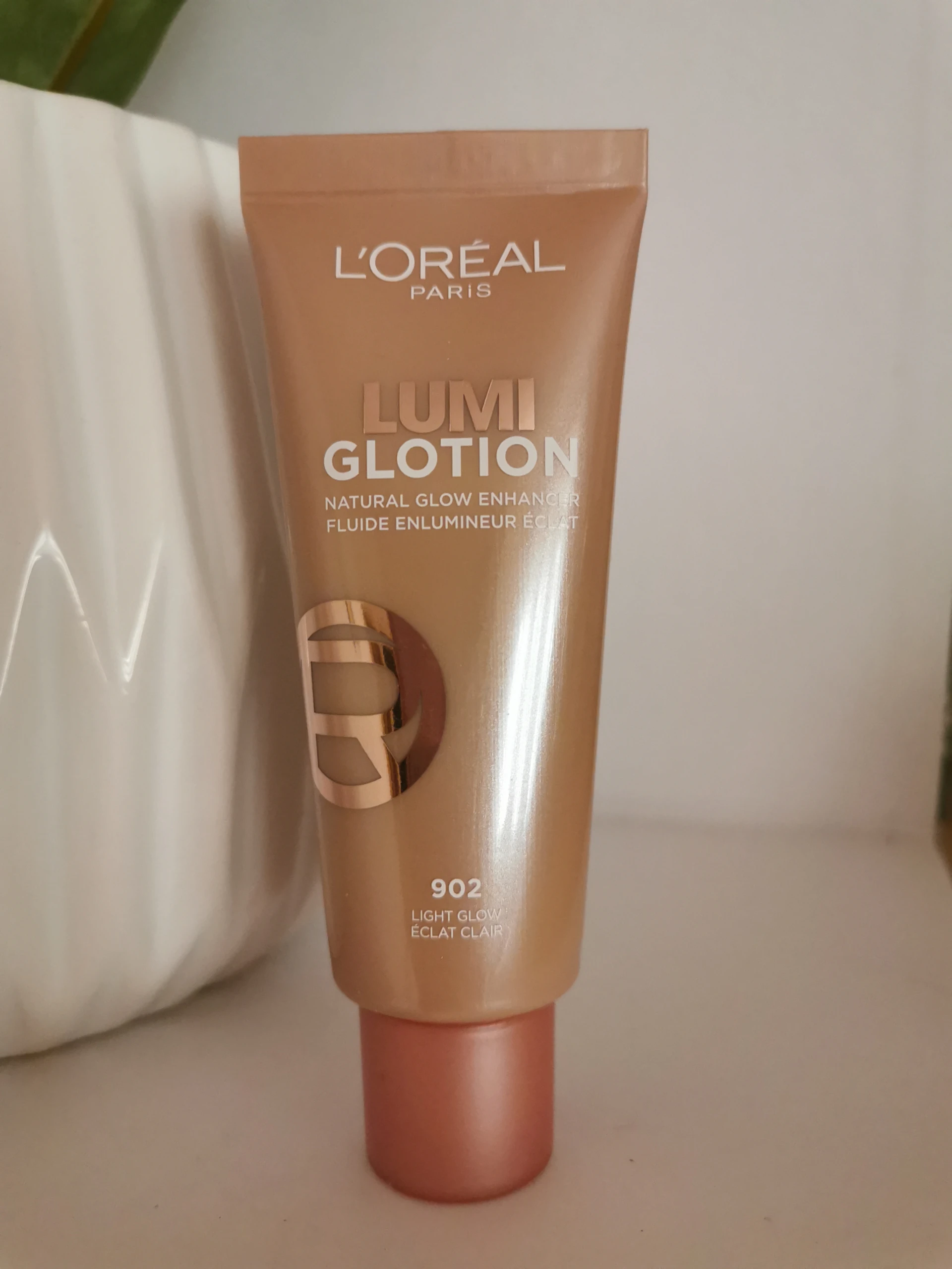 L'Oréal Paris Lumi Glotion Folyékony Highlighter 902 light