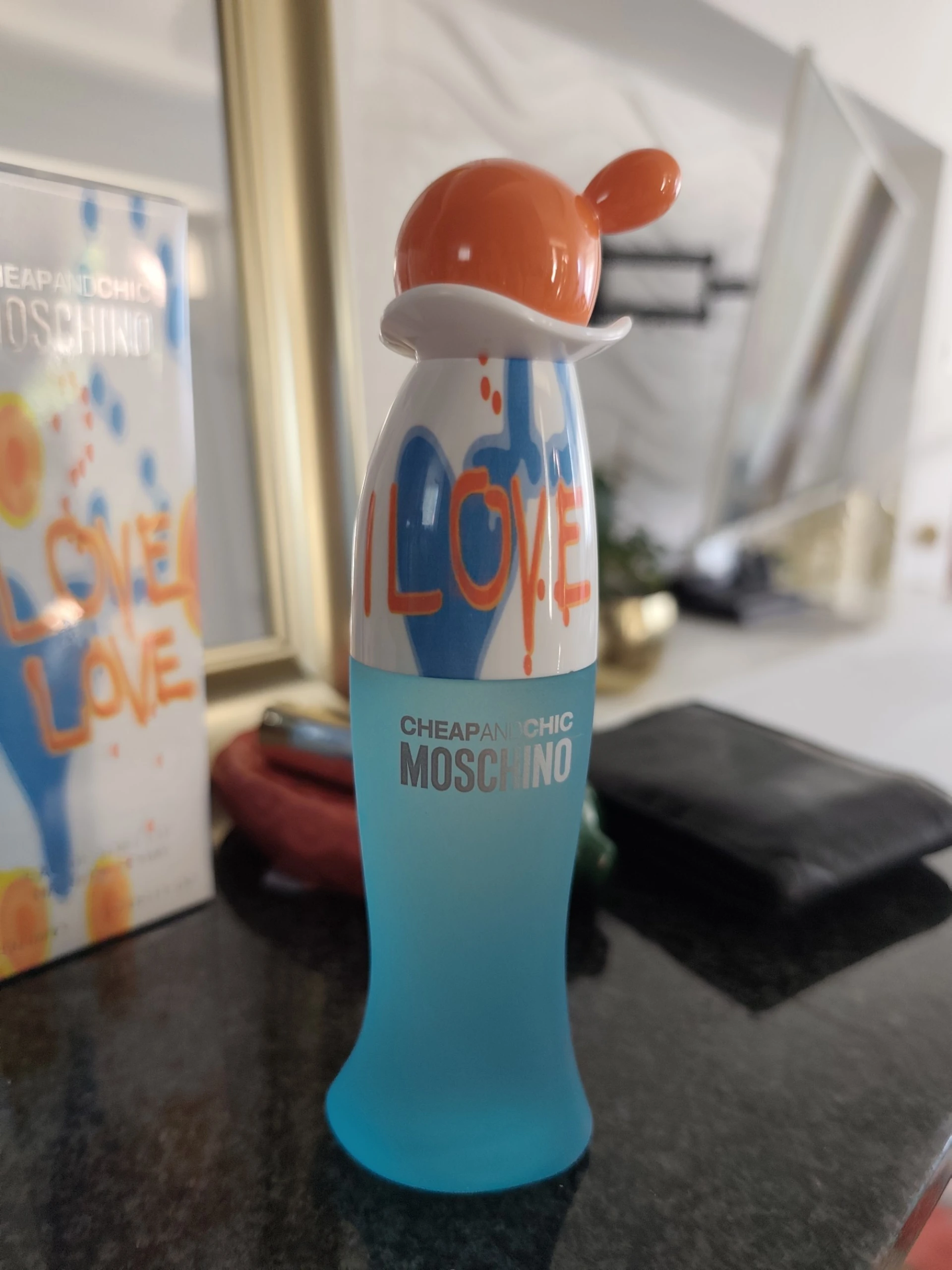 Moschino Cheap and Chic I love love EDT