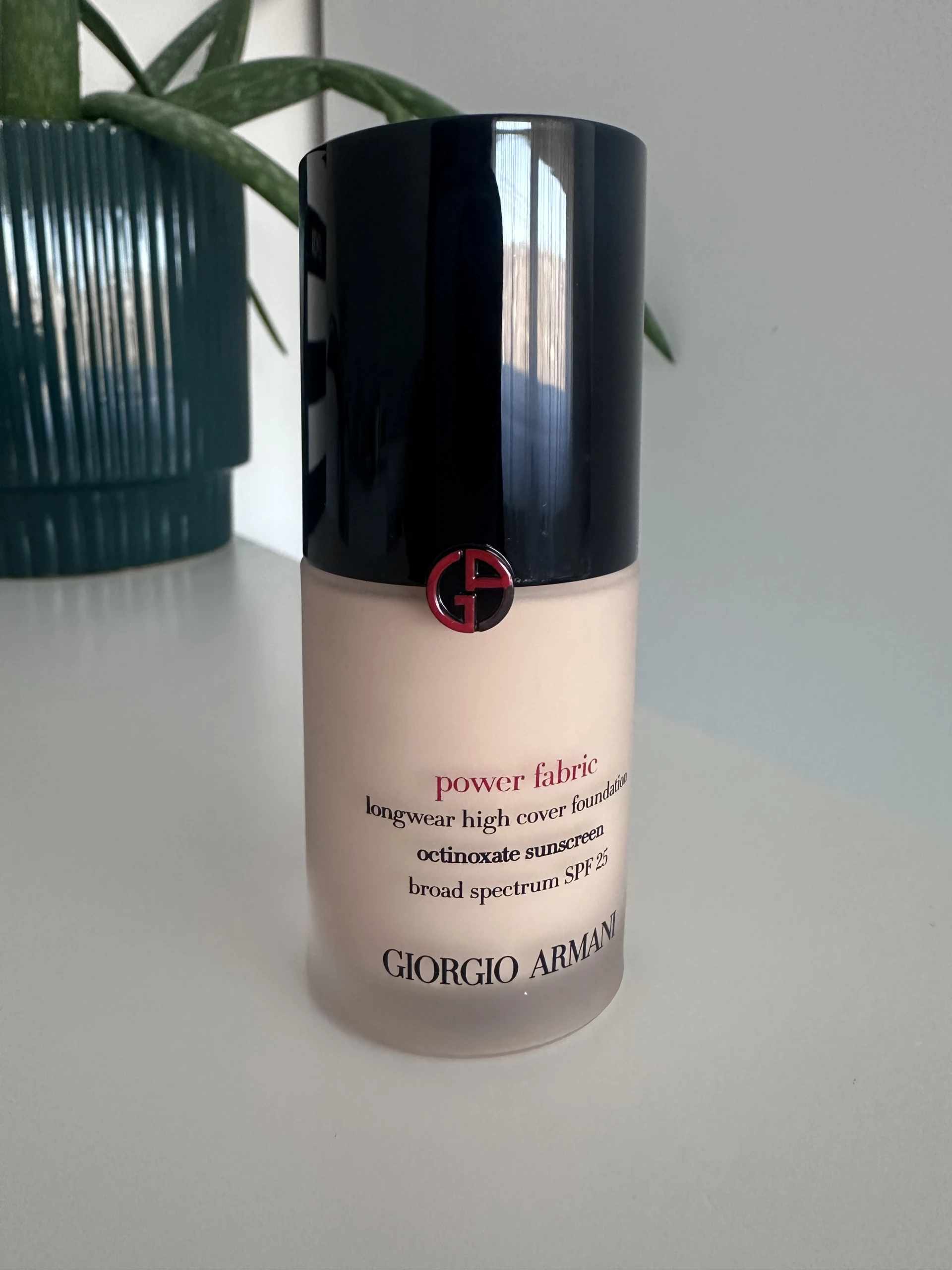 Giorgio Armani Beauty Power Fabric Longwear High Cover Foundation 3