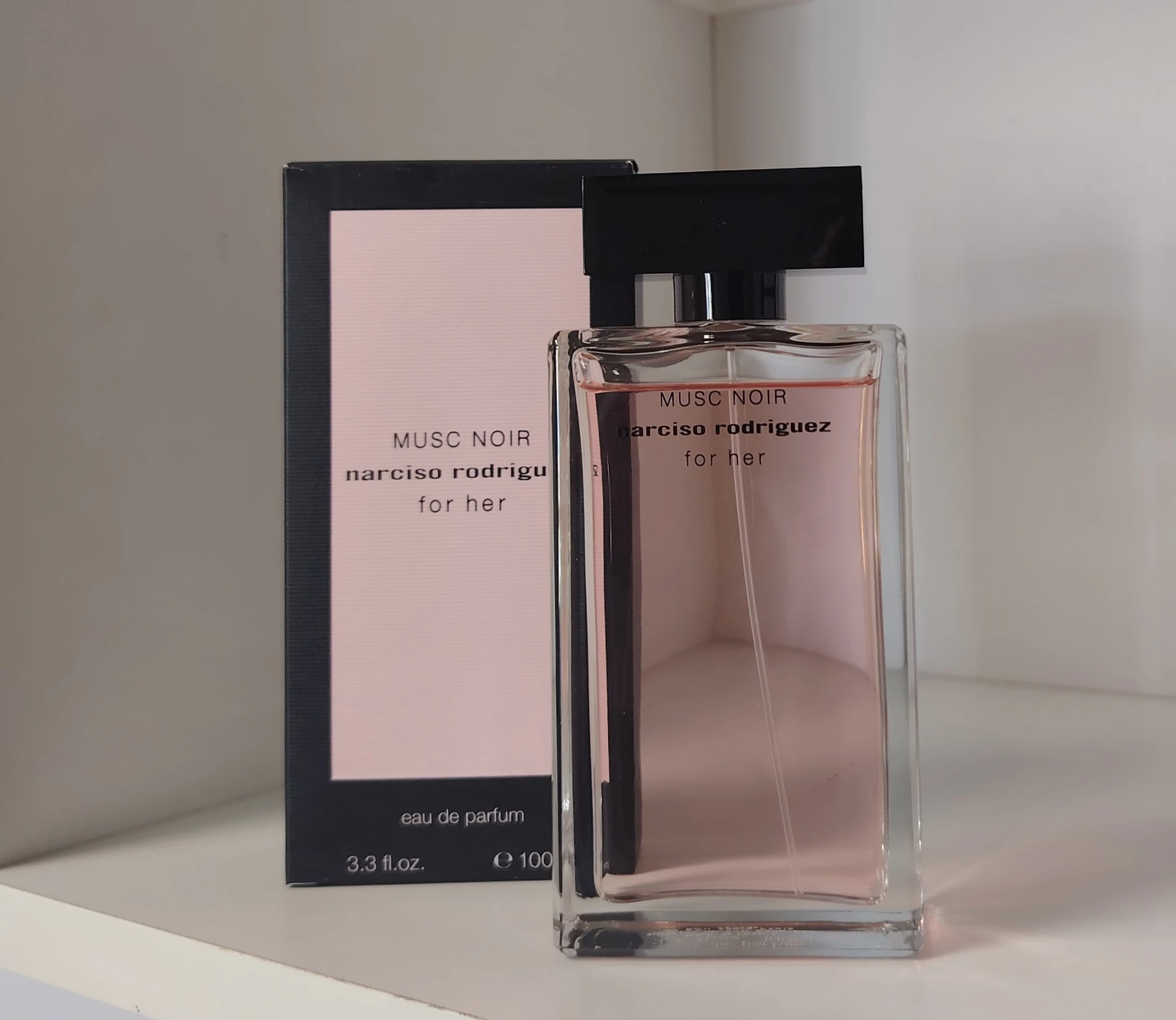Narciso Rodriguez for Her Musc Noir EDP fújósok