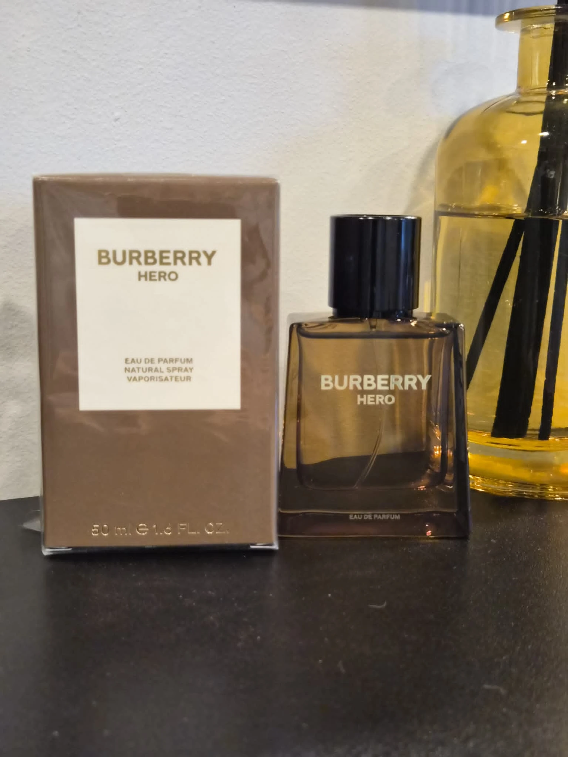 Burberry Hero EDP
