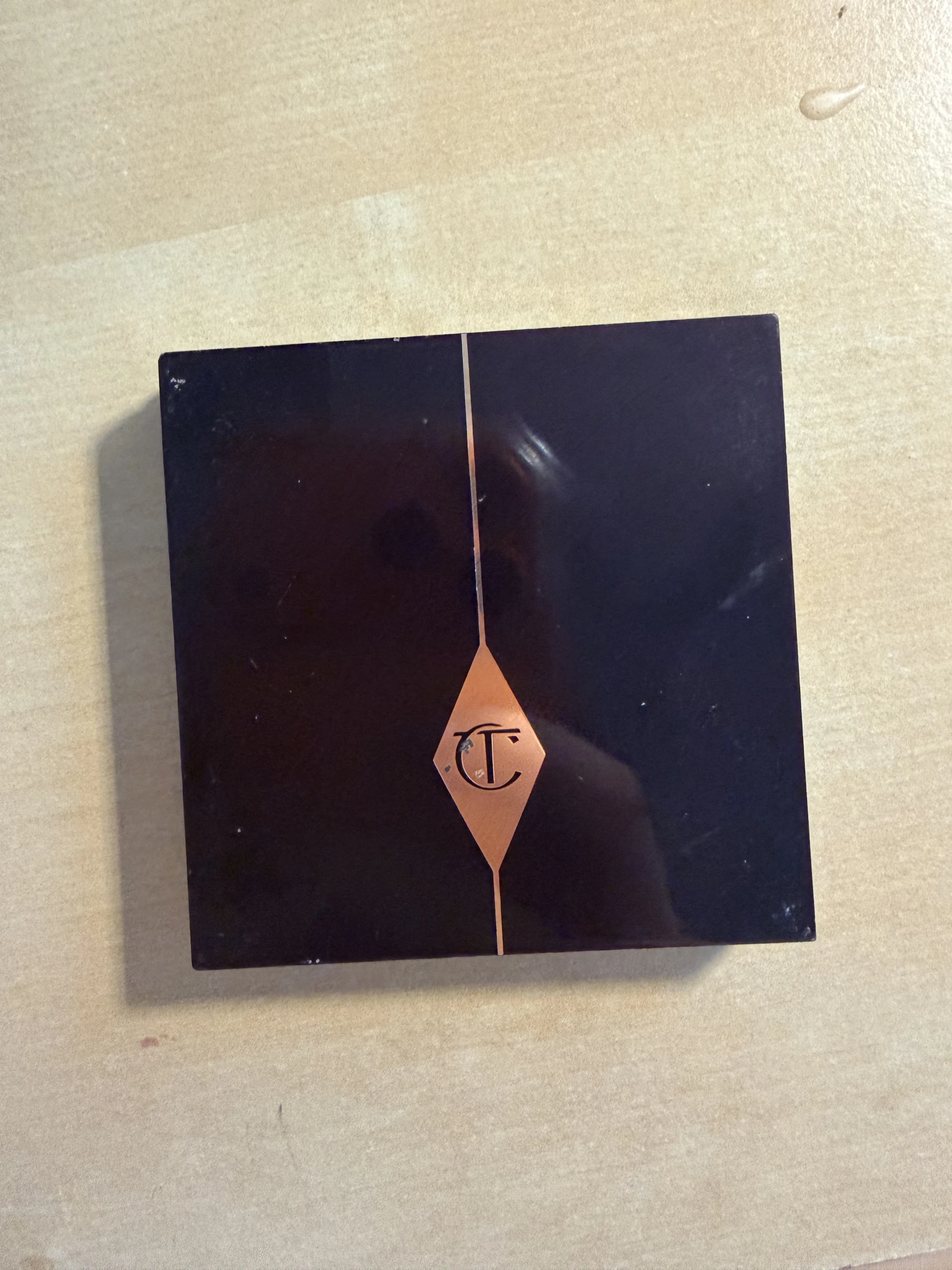 Charlotte Tilbury luxury palette