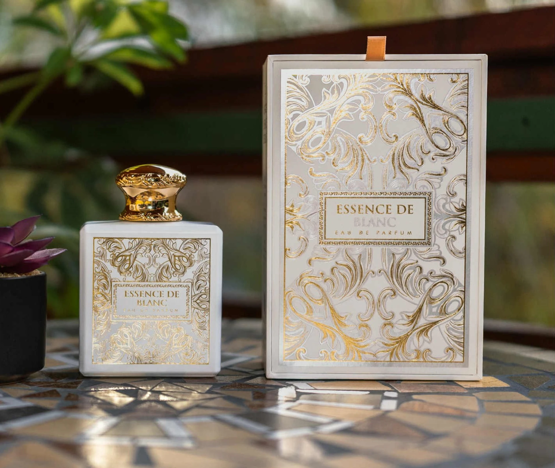 French Avenue – Essence De Blanc Dekant