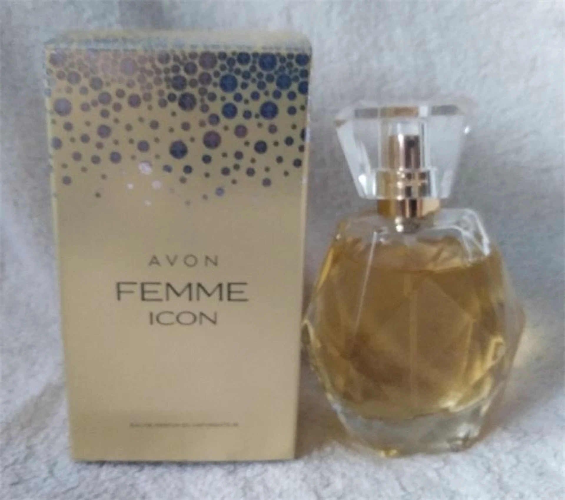 Ritka! Avon Femme Icon parfüm eladó