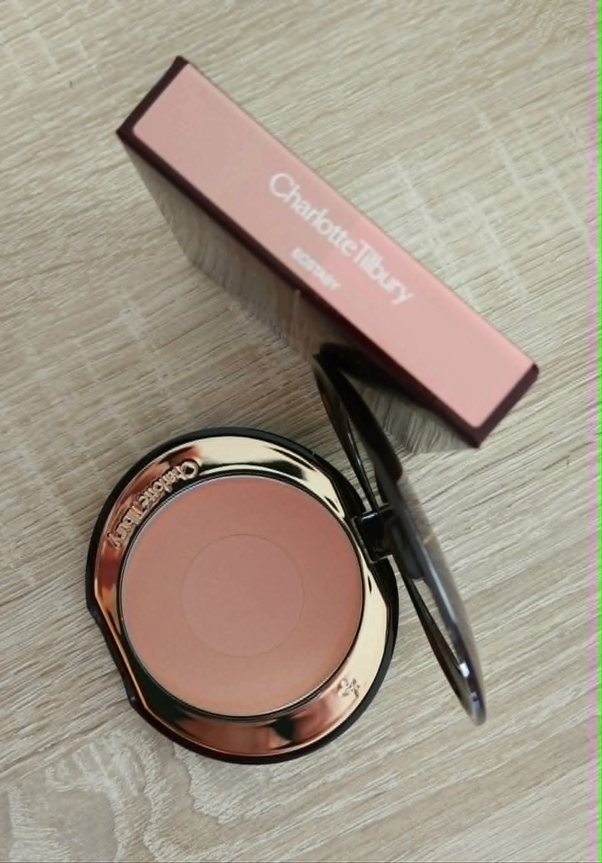 Charlotte Tilbury Cheek To Chic Pirosító EXSTASY