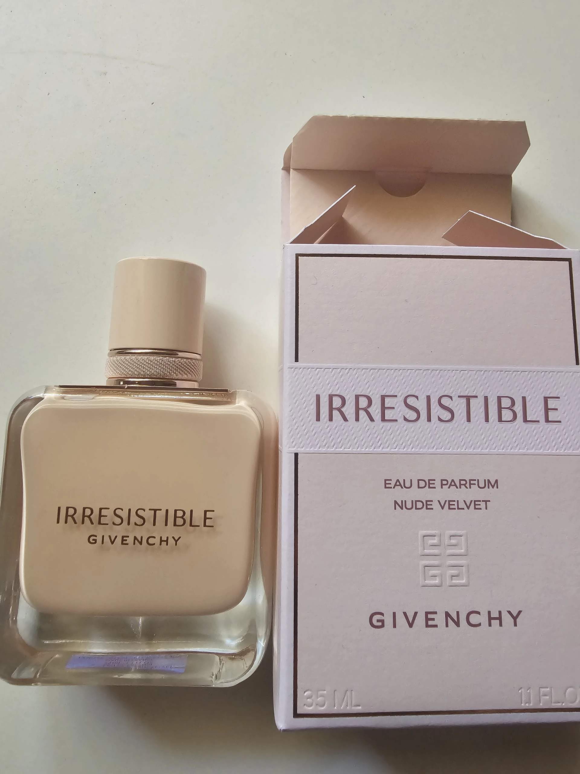 Givenchy - Irresistible Nude Velvet
