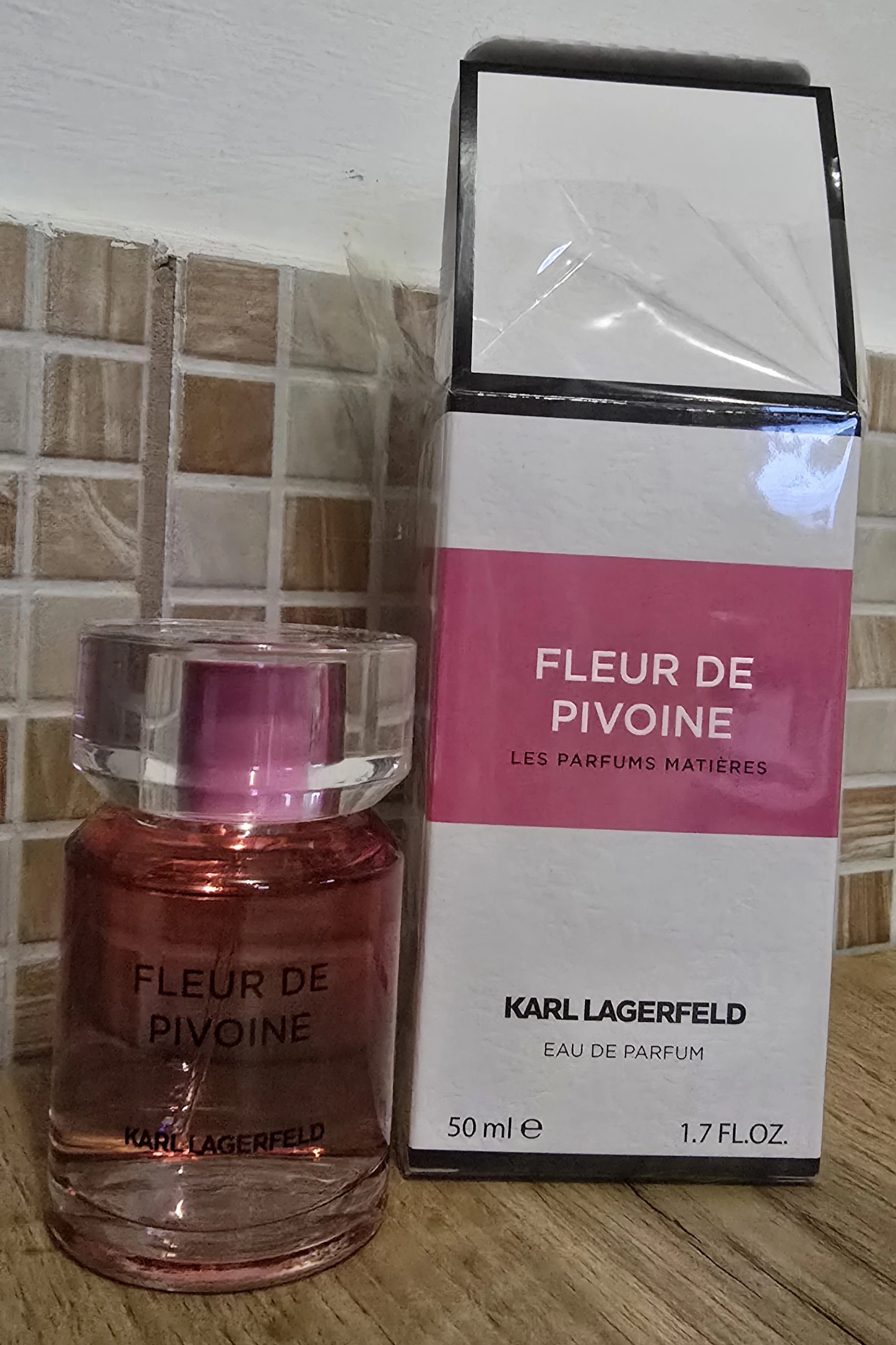 Karl Lagerfeld Fleur de Pivoine