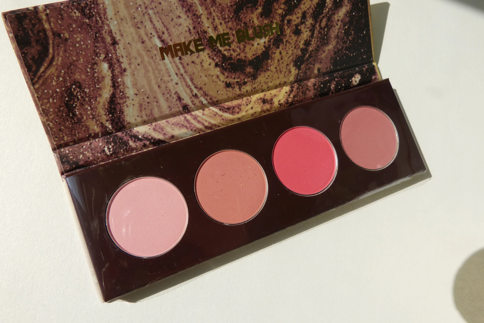 LEÁRAZVA! Új BH Cosmetics pirosító paletta
