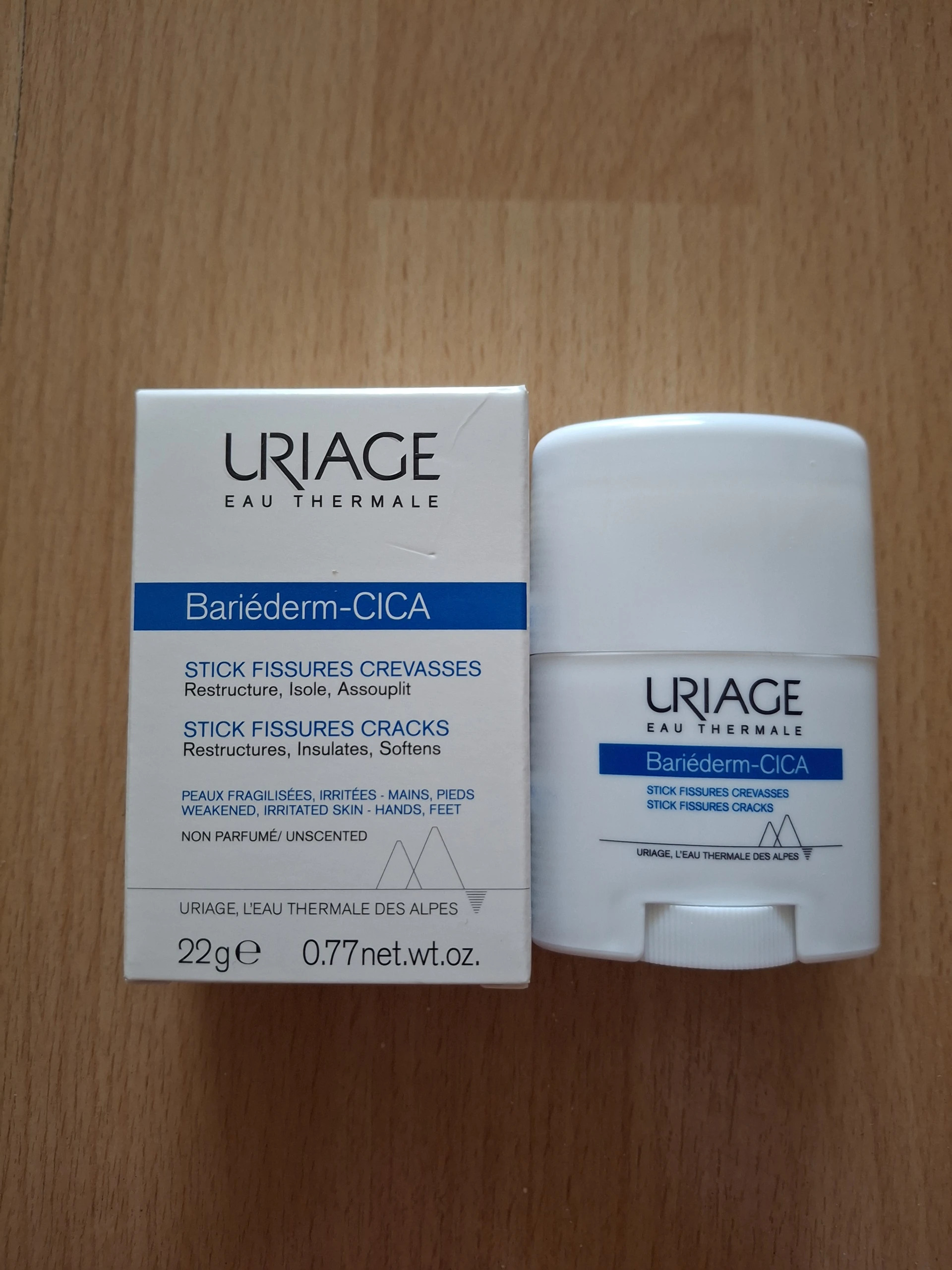 Uriage Bariéderm Cica Stick Fissures Cracks