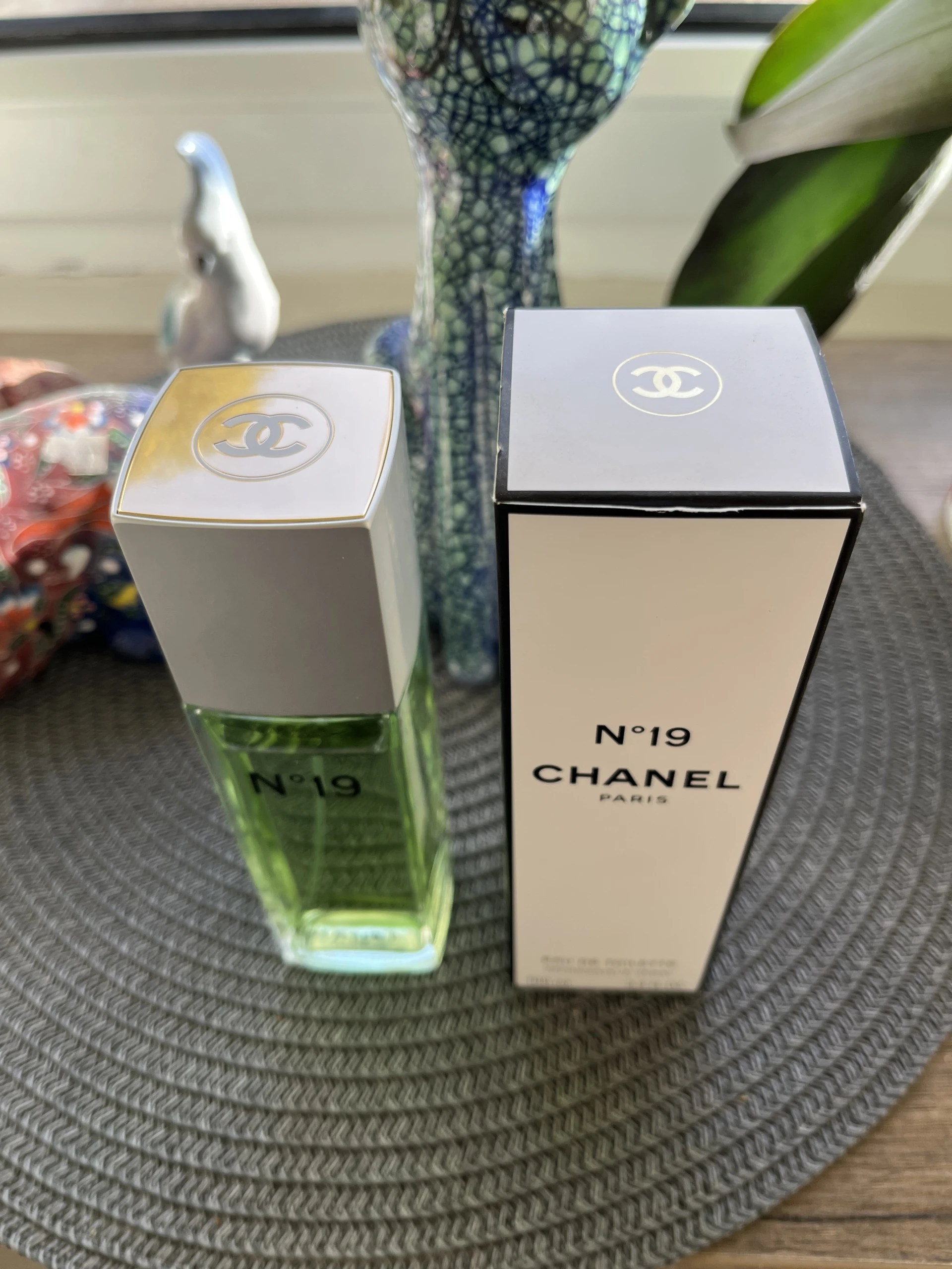 Eredeti Chanel N19 női parfüm