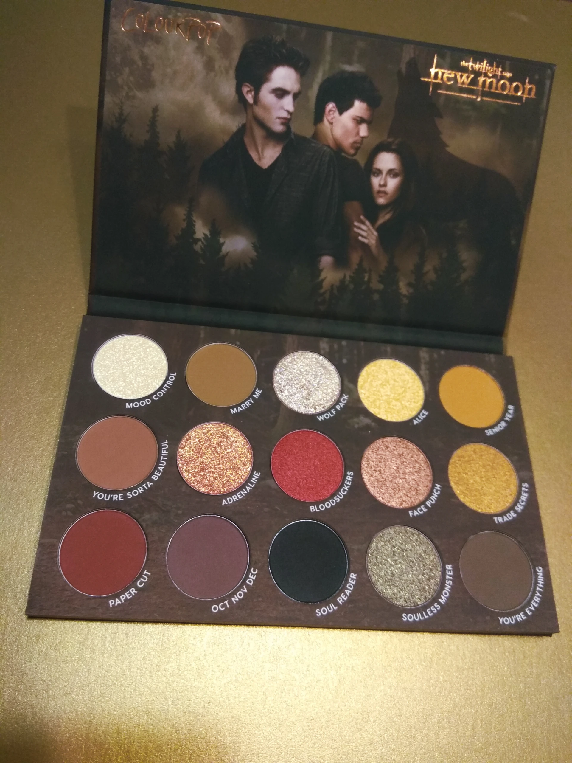 Új Colourpop X Twilight New Moon paletta
