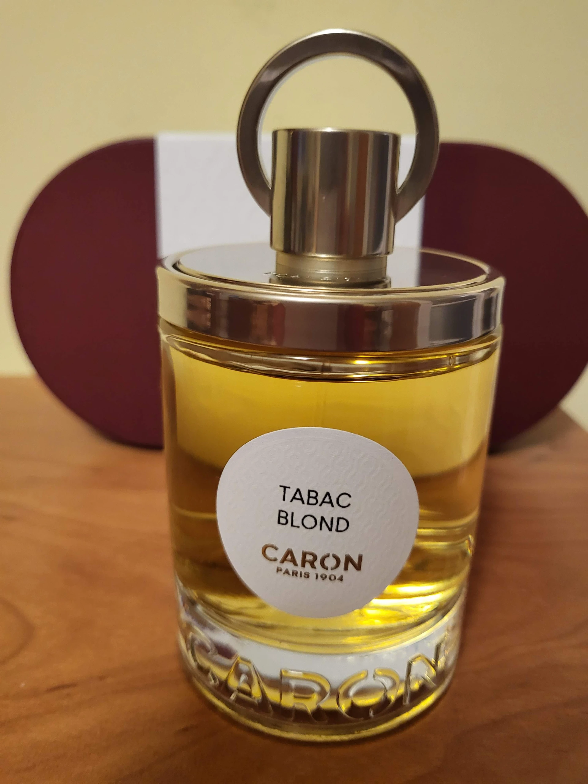 Caron Tabac Blond fújós minta