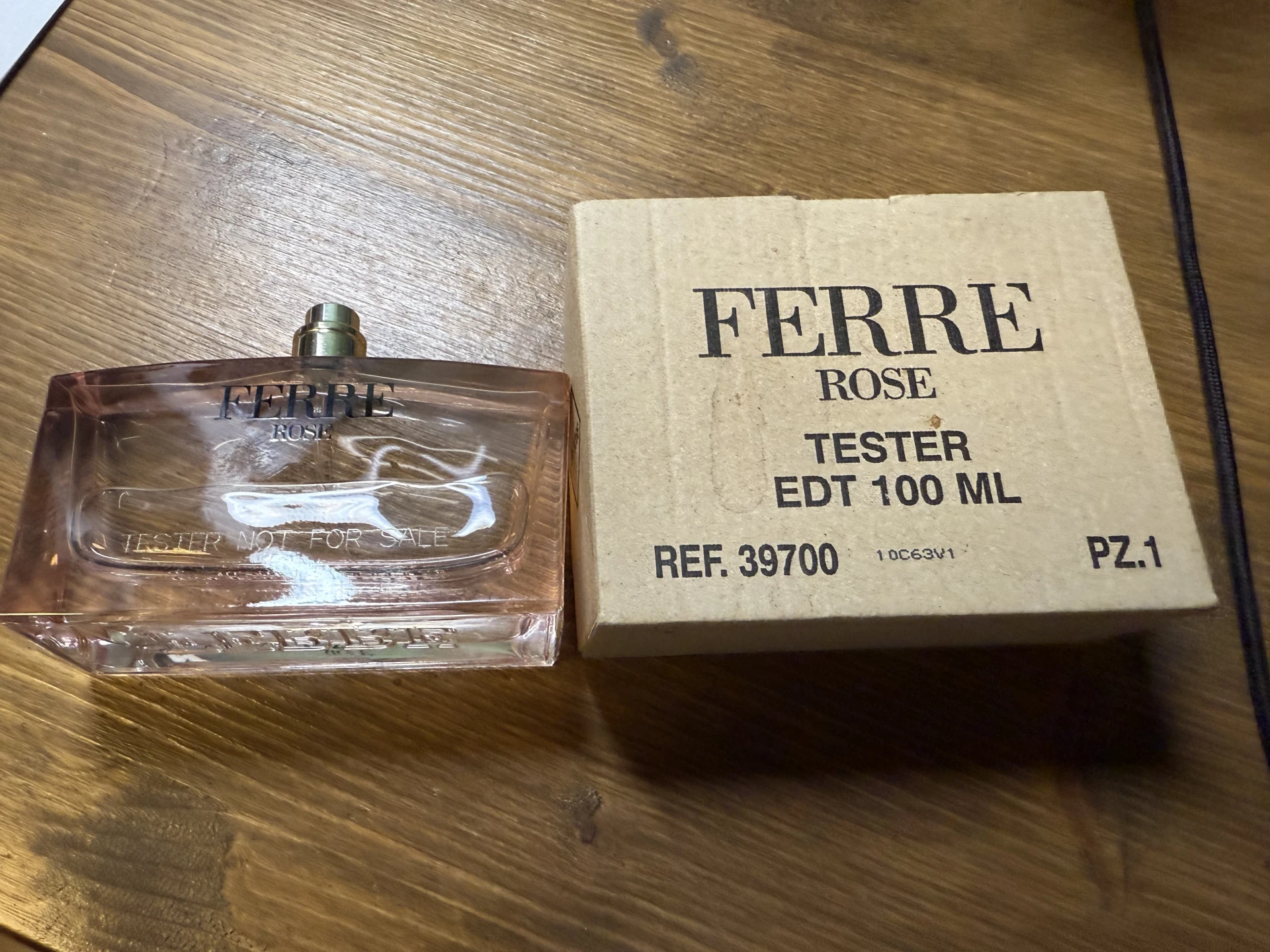 Gianfranco Ferre Ferre Rose 100 ml teszter