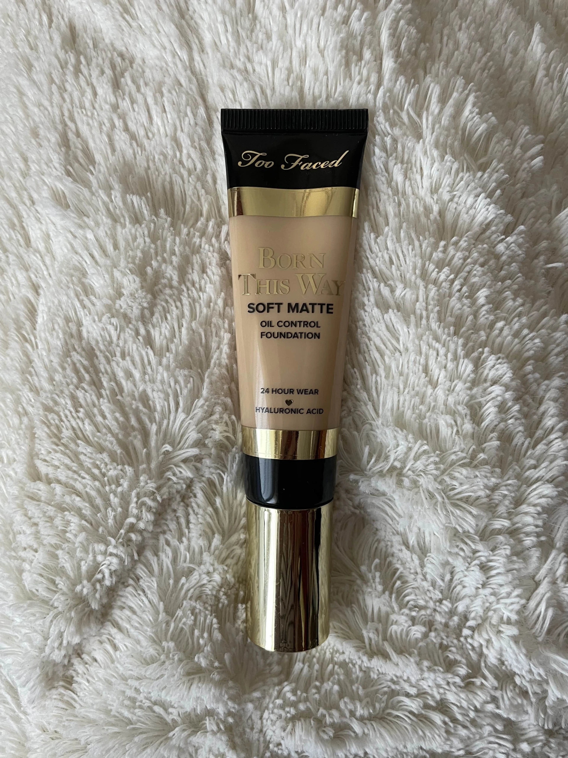 Too Faced Born This Way Soft Matte Foundation
