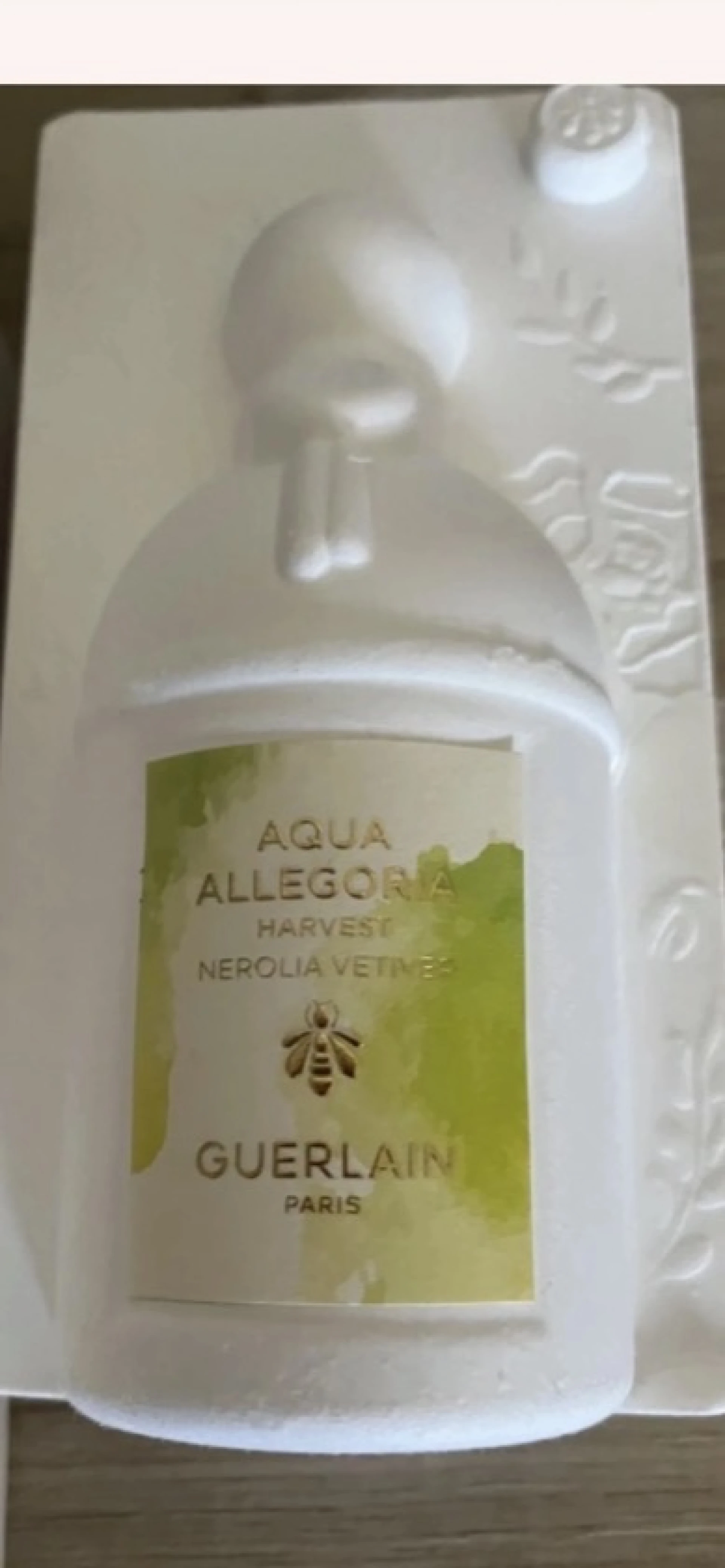 Guerlain Aqua Allegoria Harvest Nerolia Vetiver 125 ml 125 ml Eau de toilette ÚJRAHASZNOSÍTOTT papír dobozba .