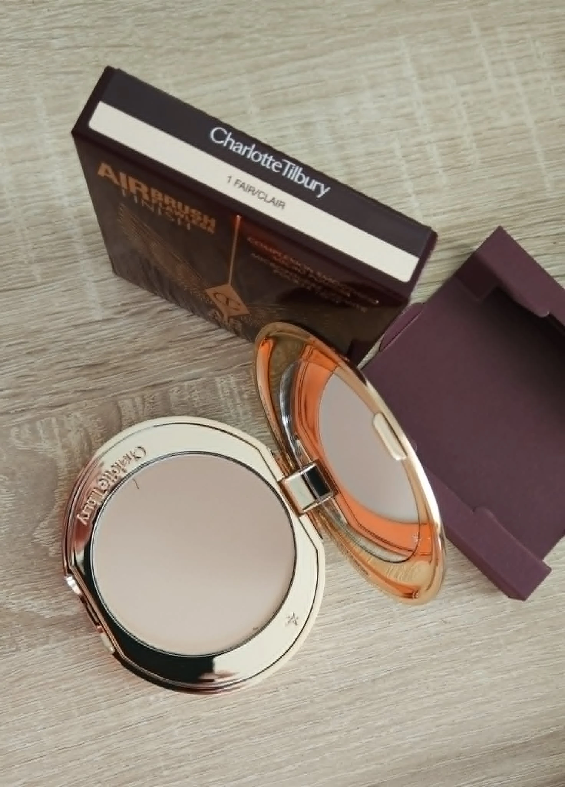 Charlotte Tilbury Airbrush Flawless Finish Fair árnyalat