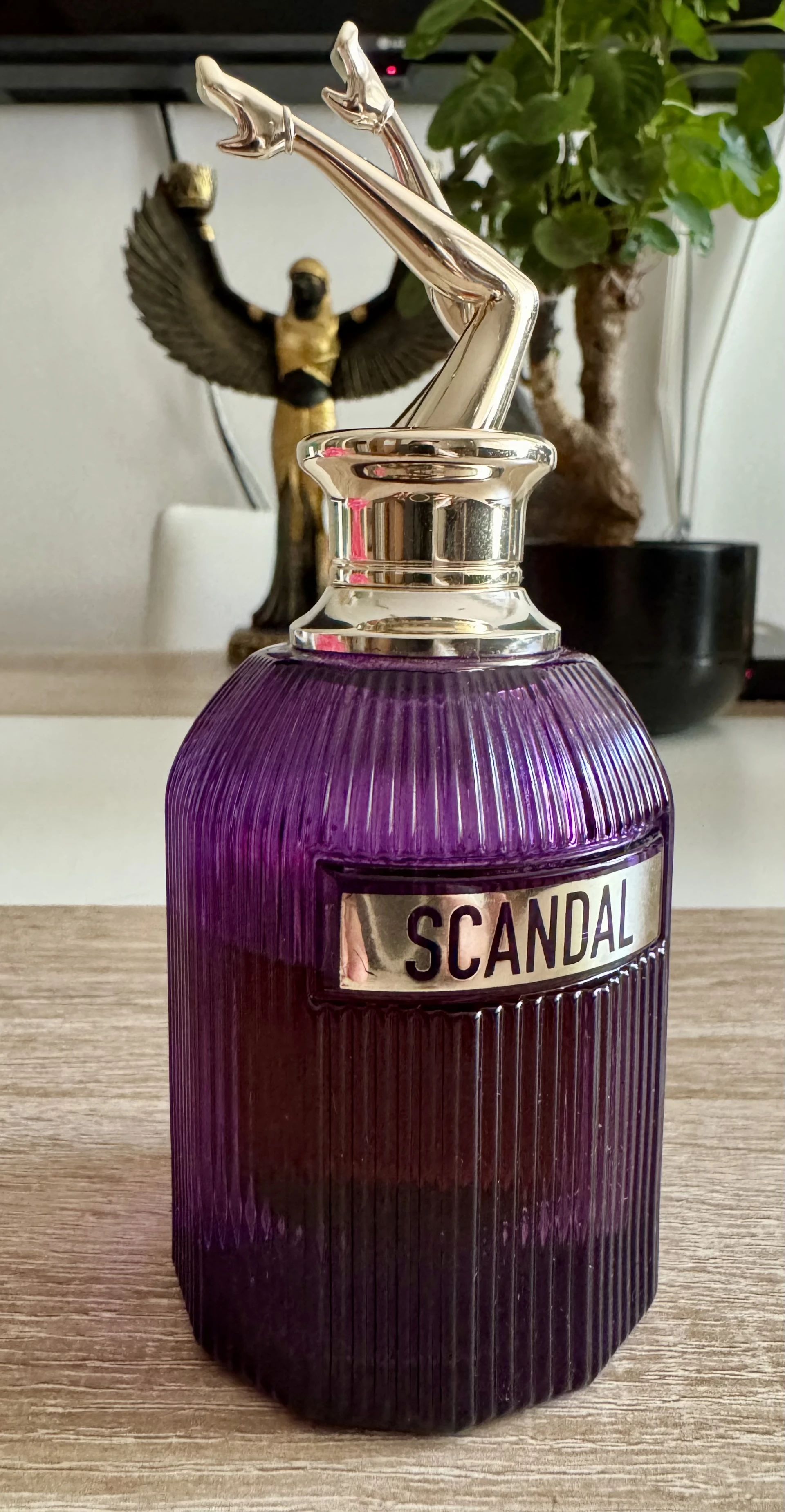 Üvegében, 💟 JPG Scandal Intense EDP