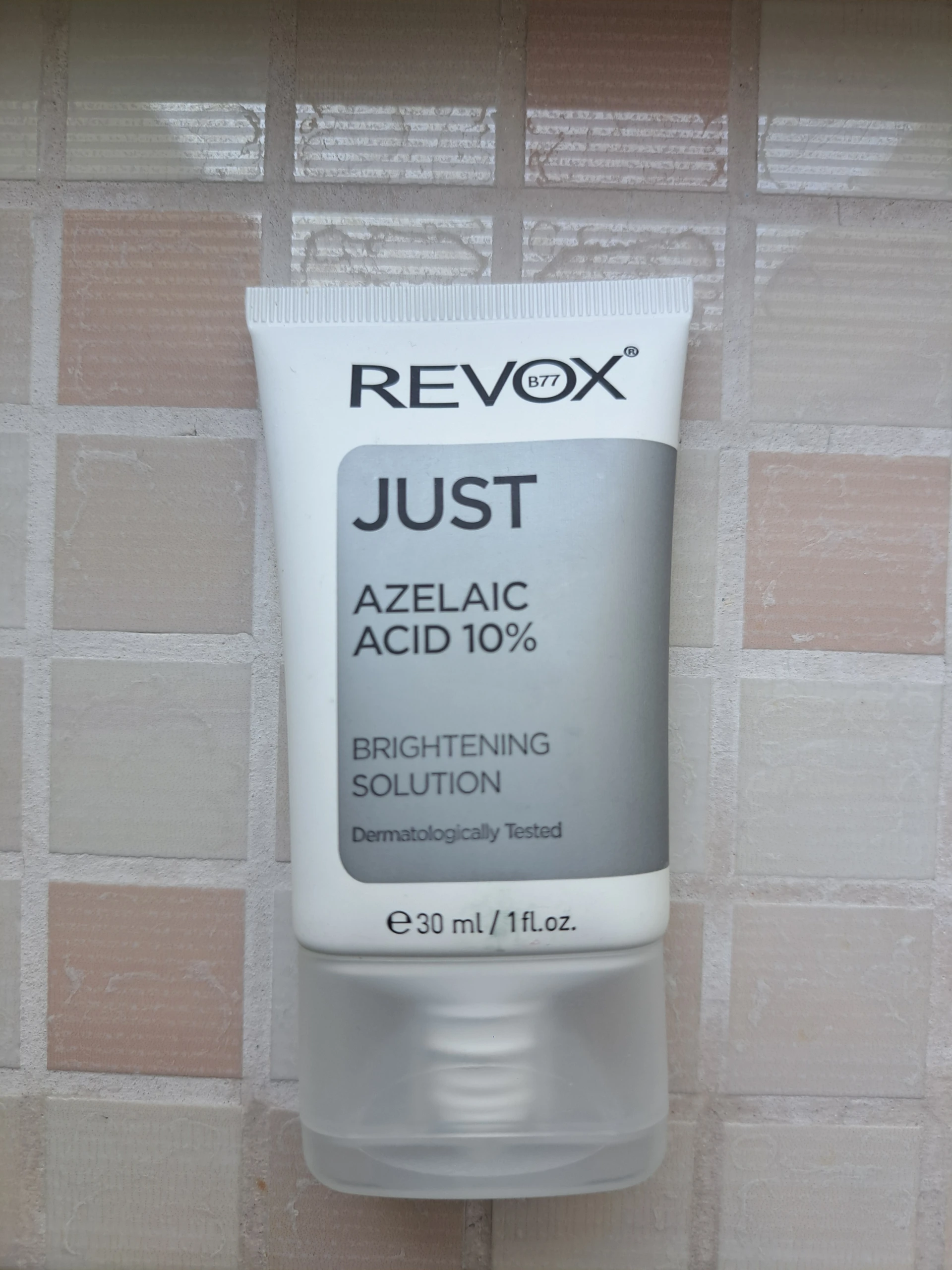 Revox azelainsav