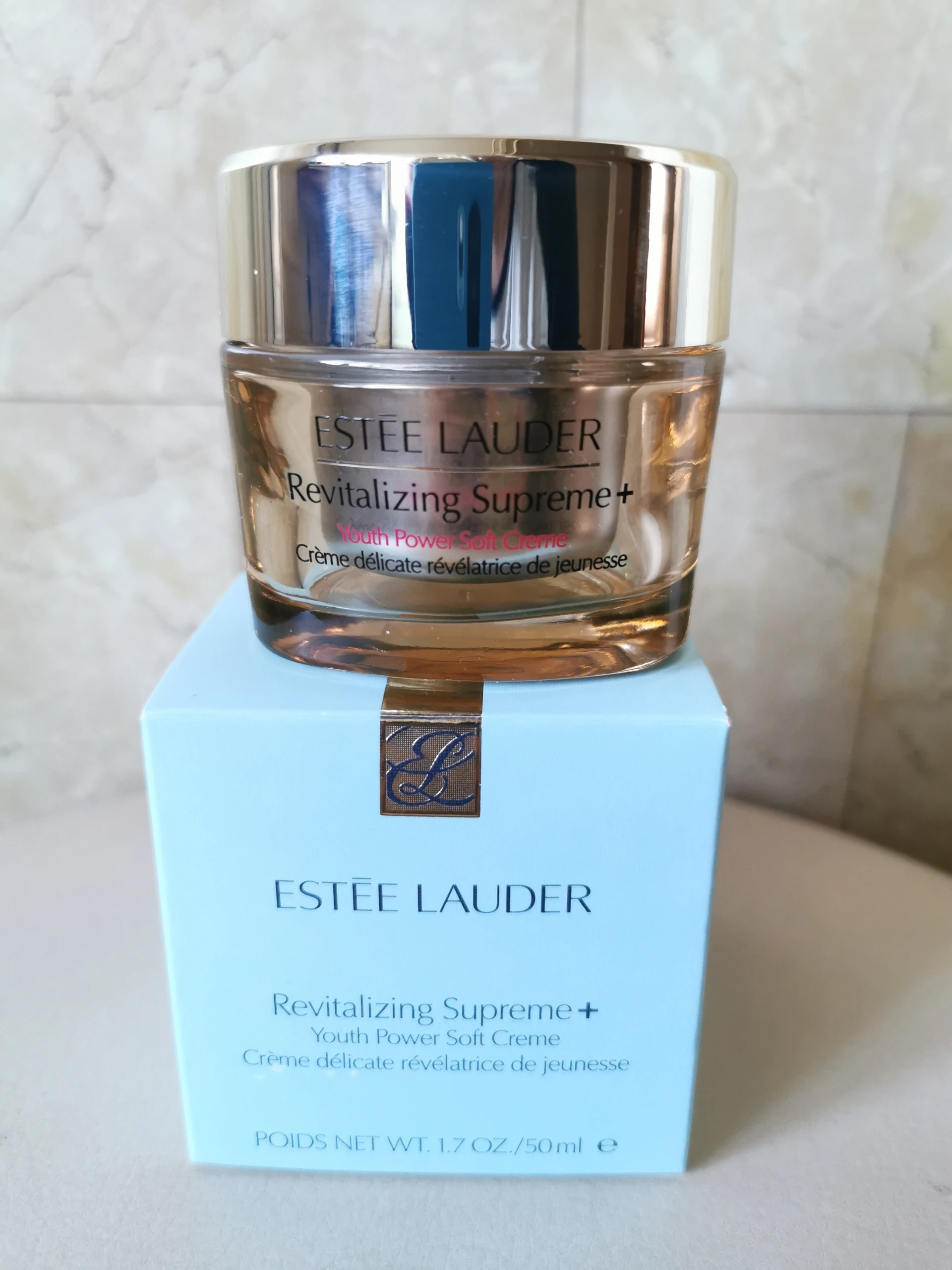 Estée Lauder Revitalizing Supreme+ Youth Power krém