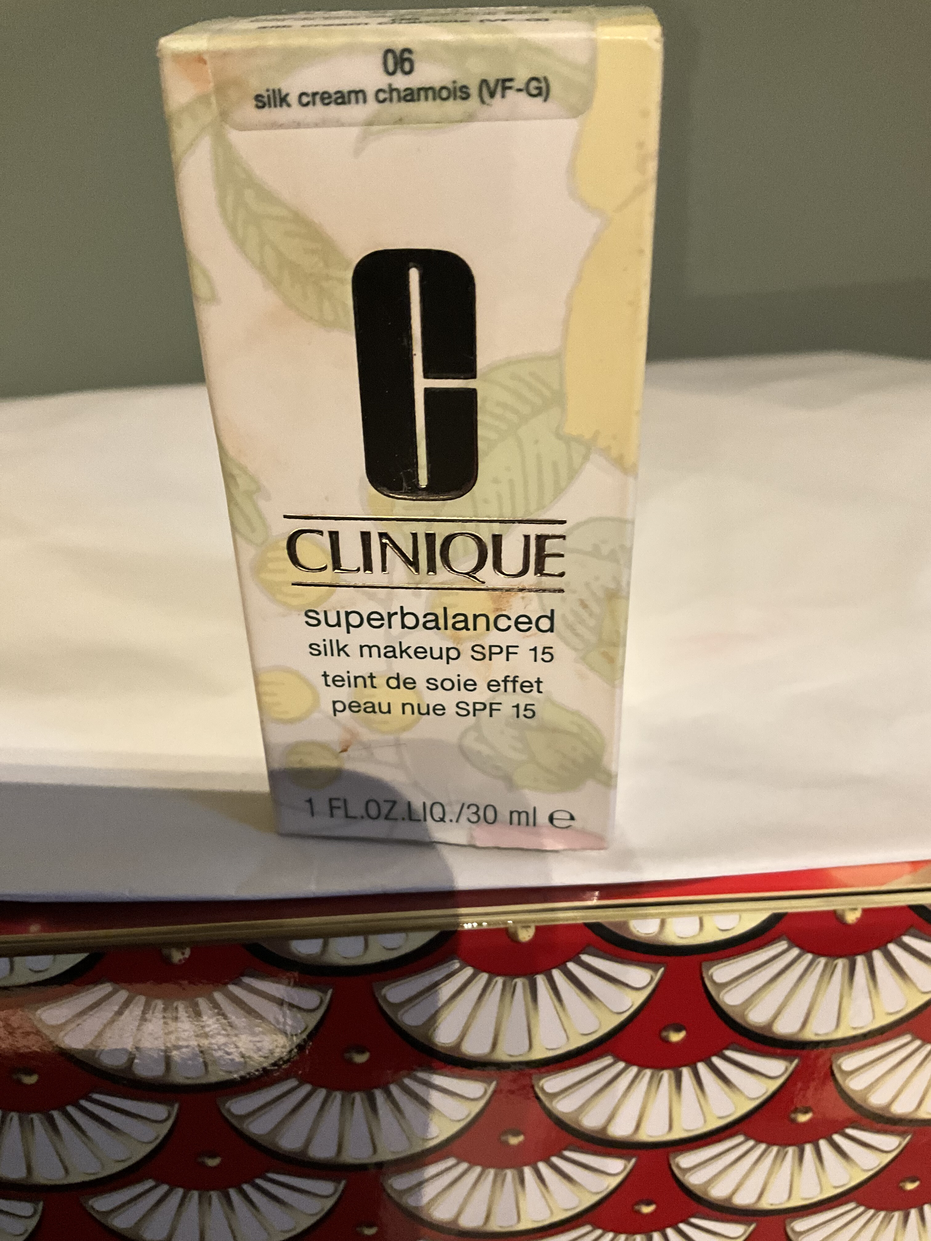 Clinique SUPERBALANCED alapozó