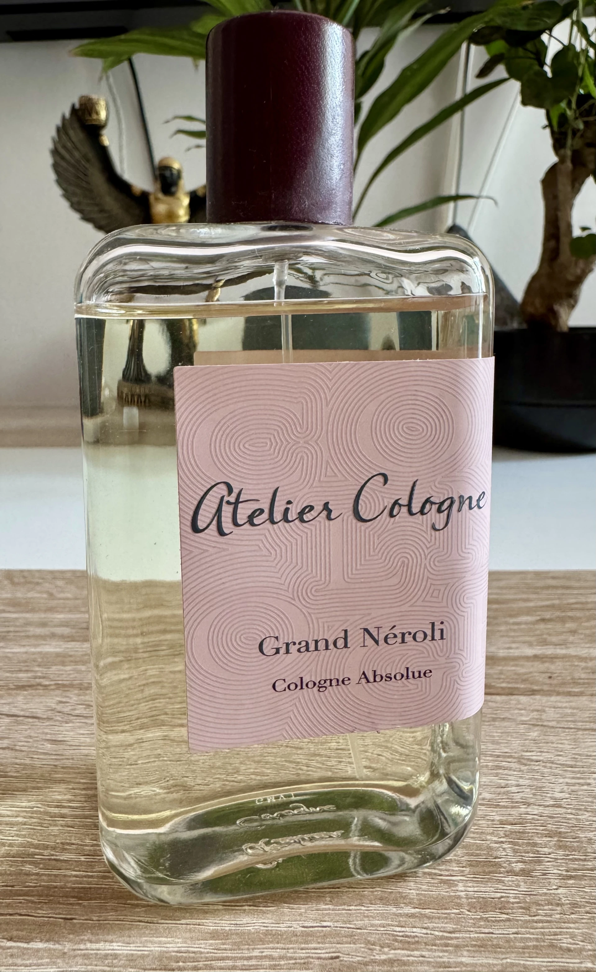 Fújósok, Atelier Cologne Grand Neroli