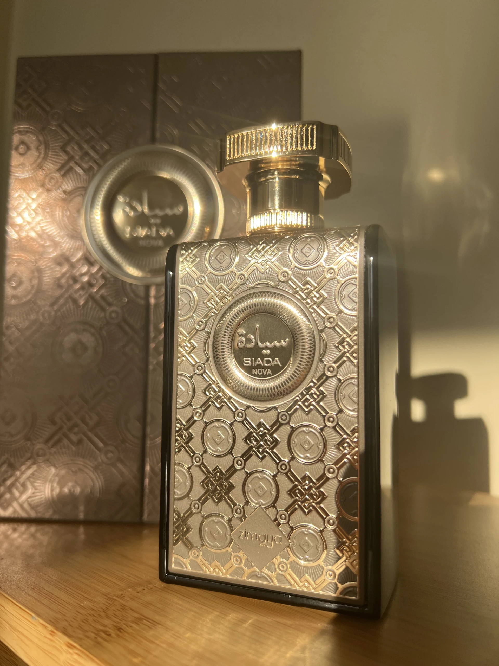 Zimaya Siada Nova (Maison Crivelli Safran Secret)