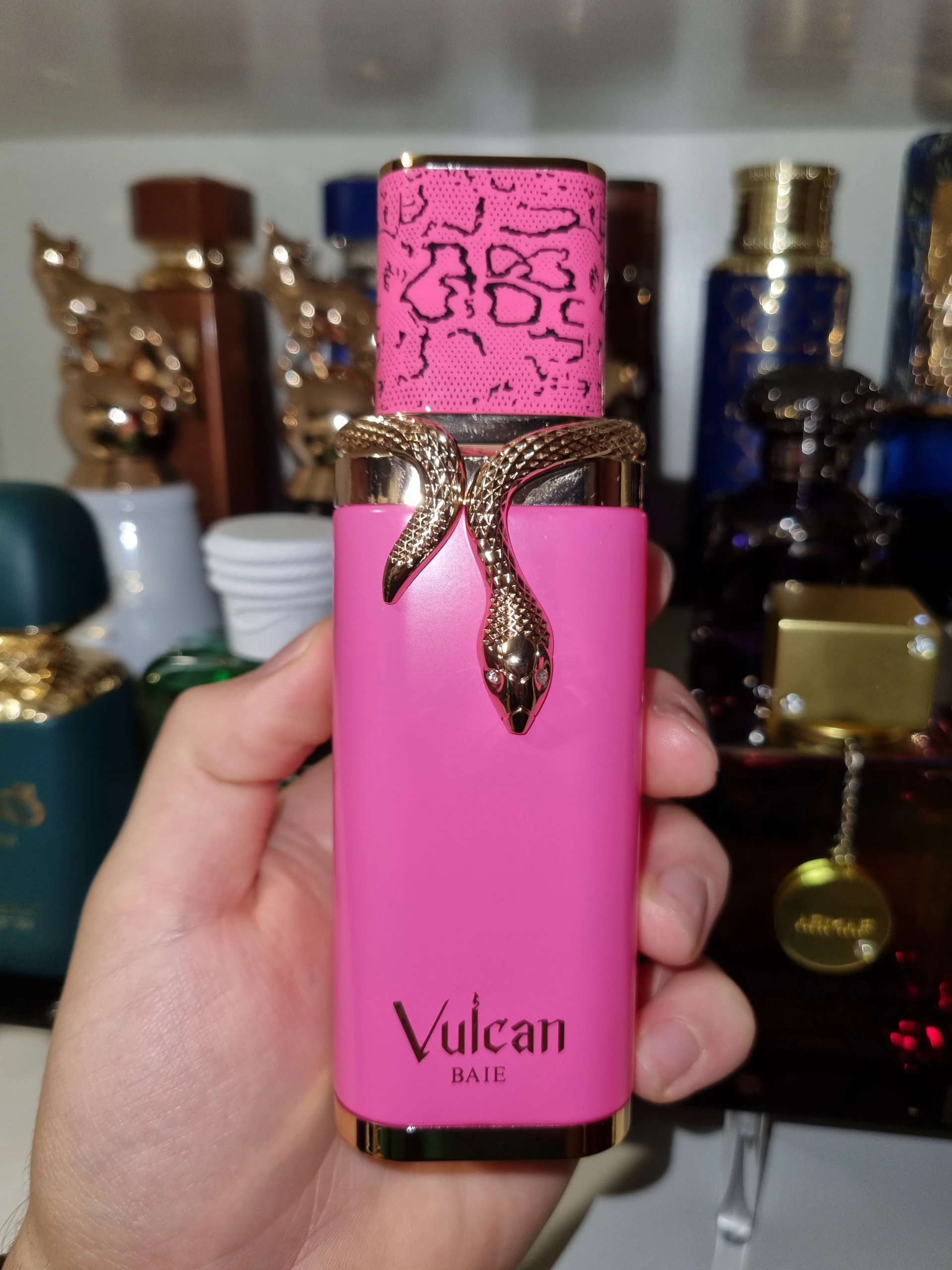 French Avenue – Vulcan Baie Dekant