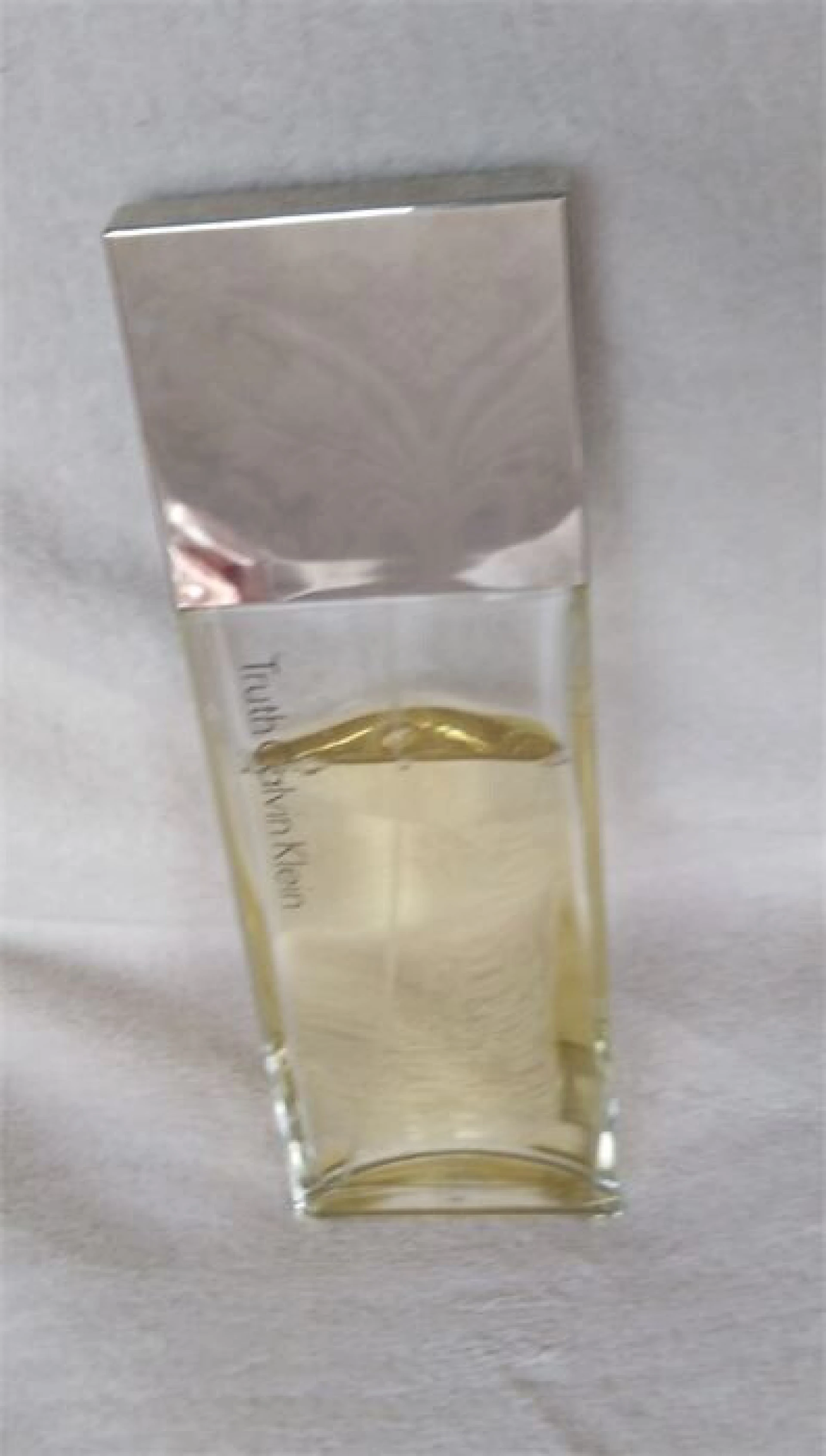 Calvin Klein Truth parfümszóróban* eladó