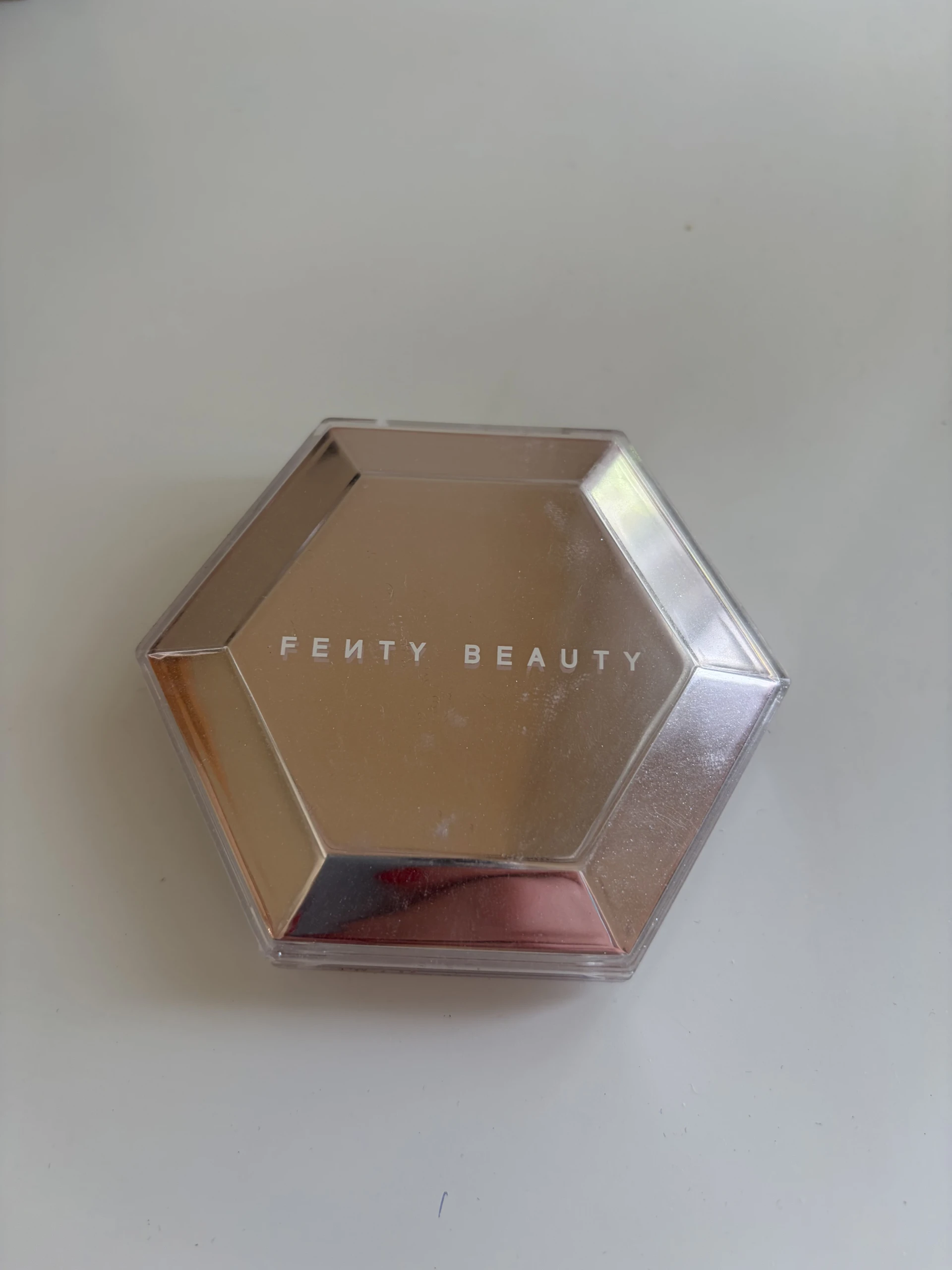 Fenty Highlighter How many carats?