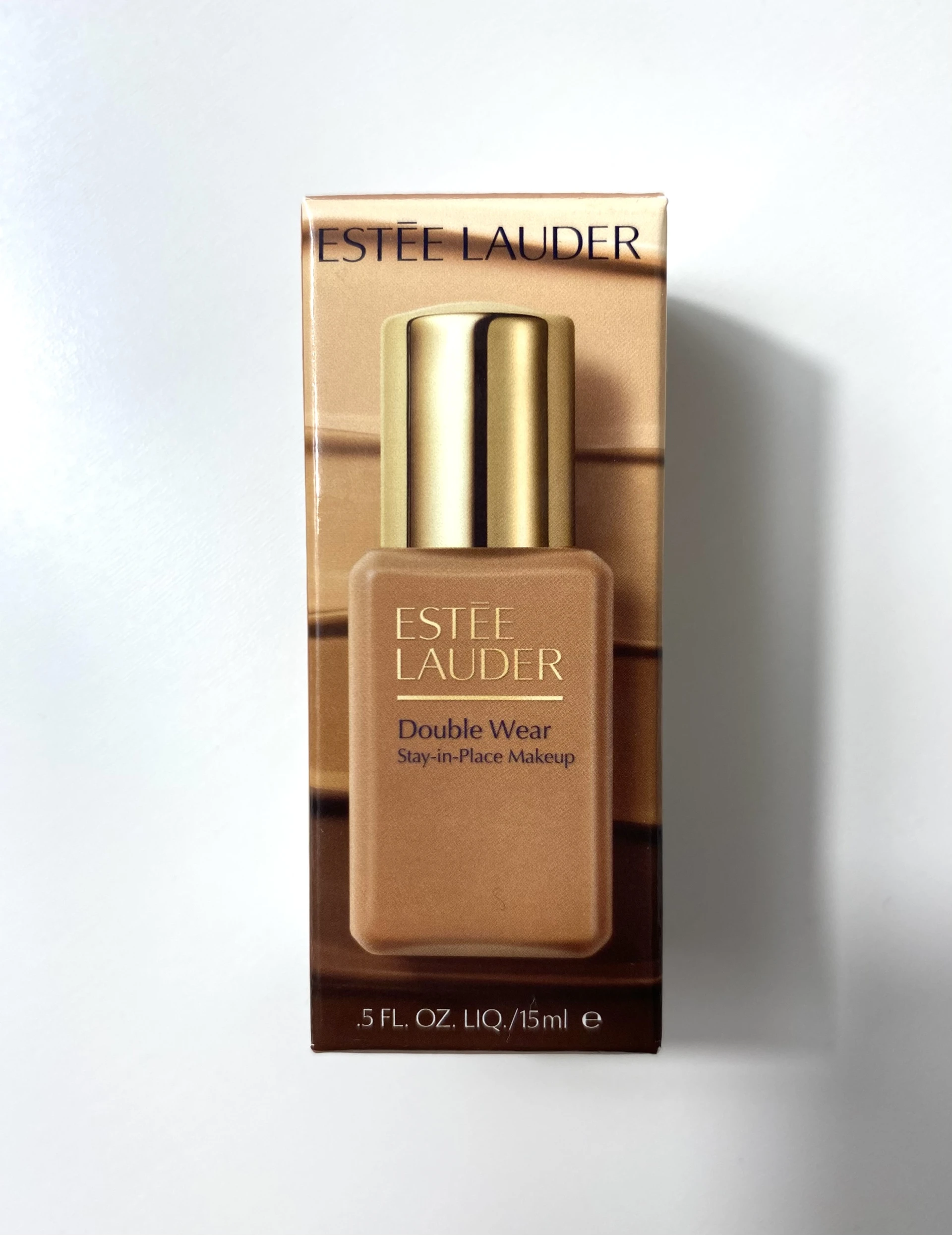 Estée Lauder Double Wear új formulájú alapozó
