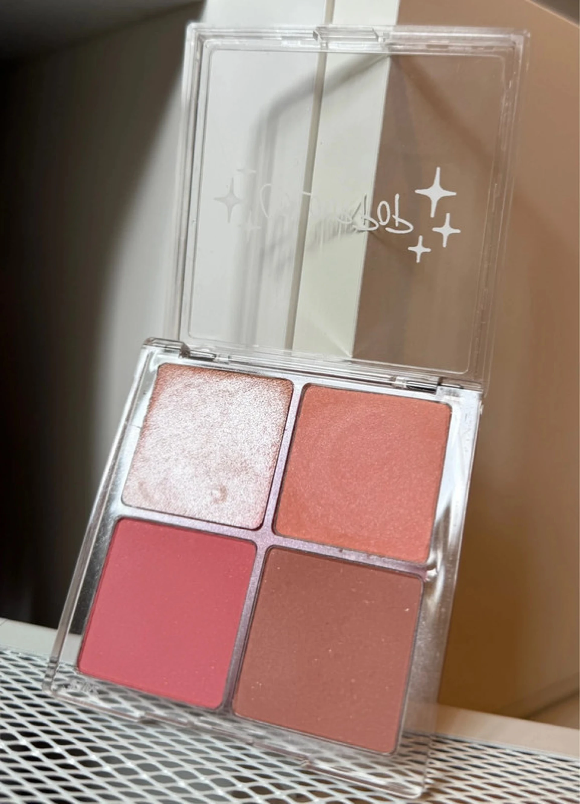 ColourPop Pirosító paletta