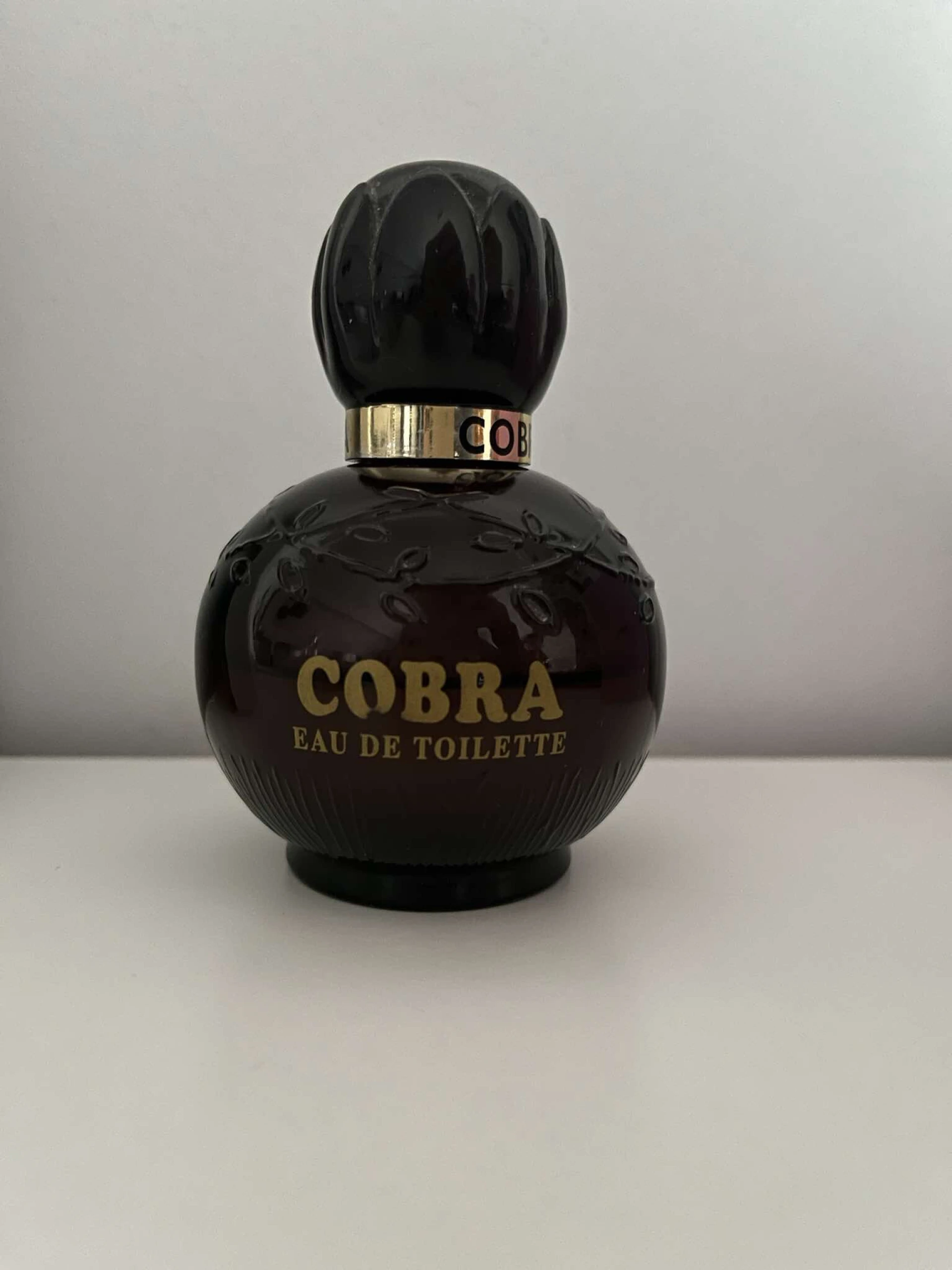 Fújós! Jeanne Arthes Cobra