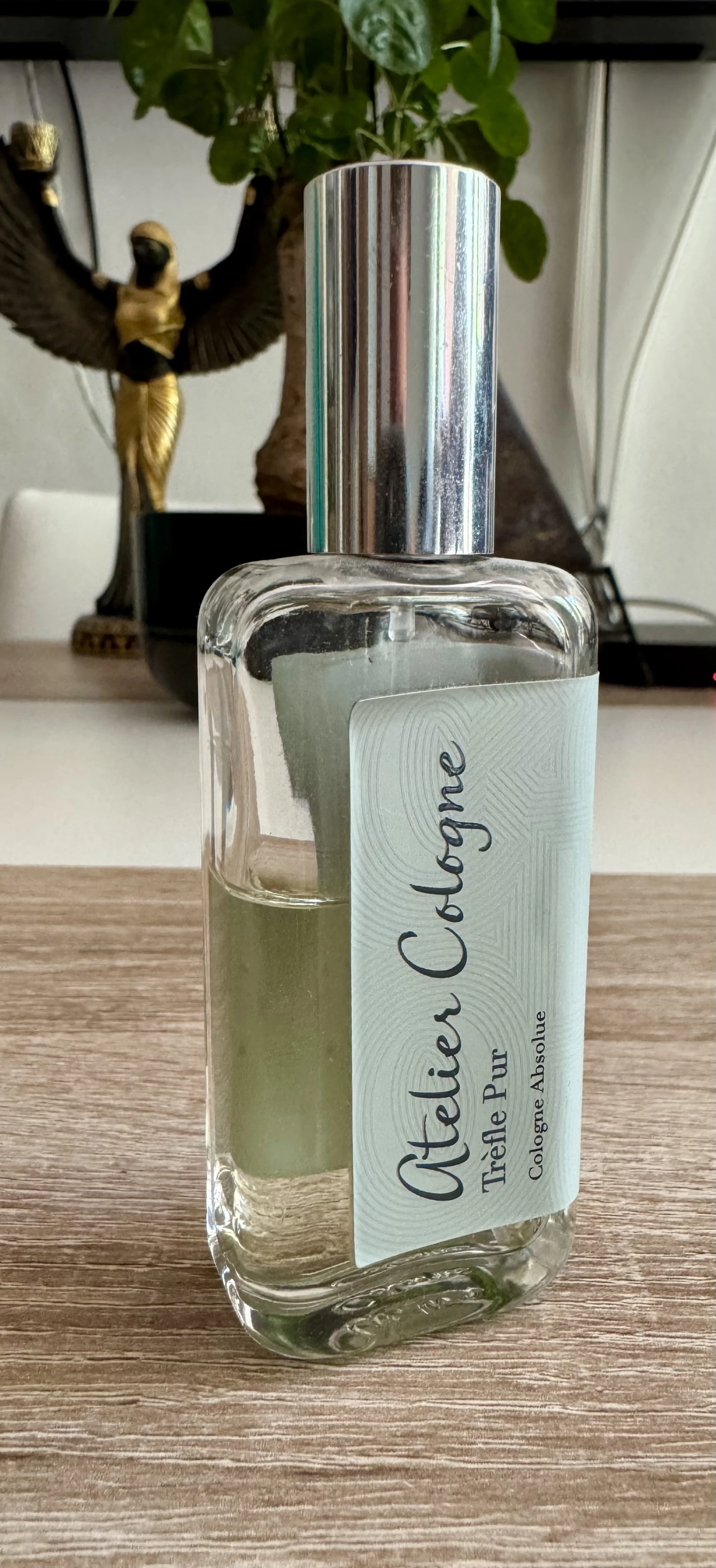 Üvegében, Atelier Cologne Trefle Pur