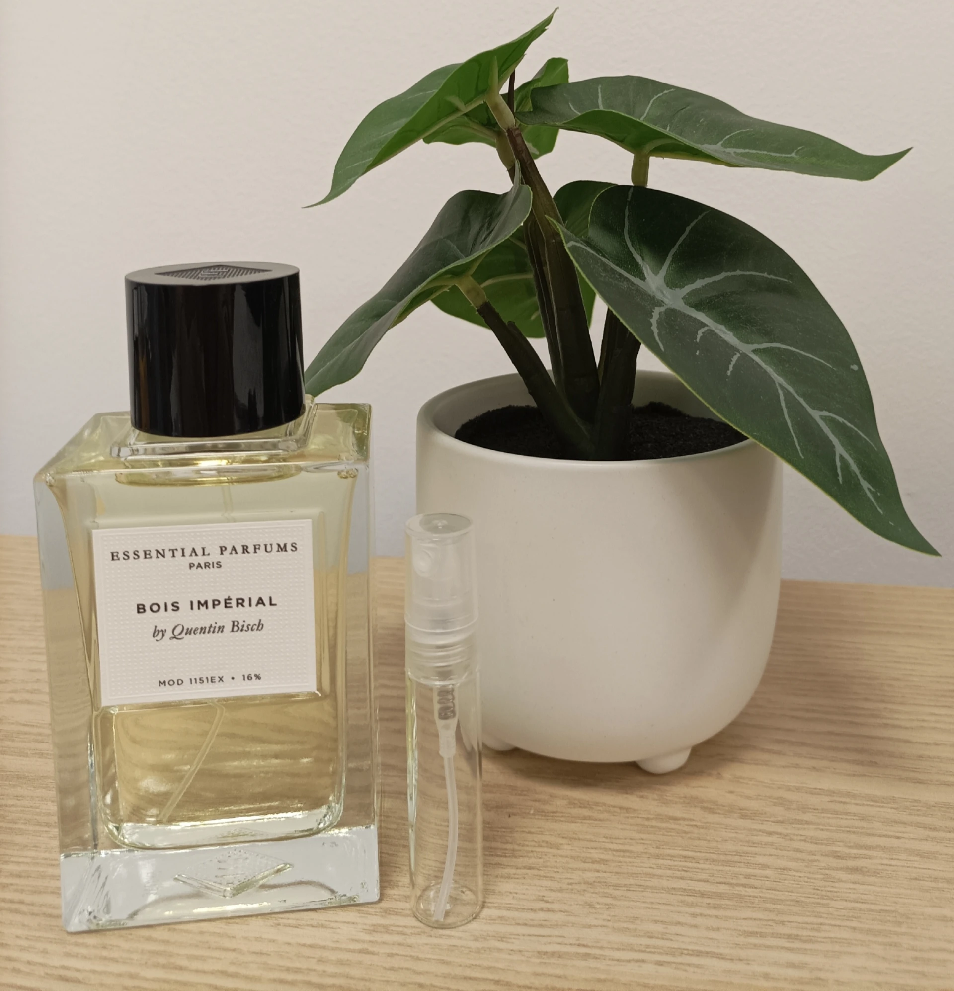 Essential Parfums Bois Impérial