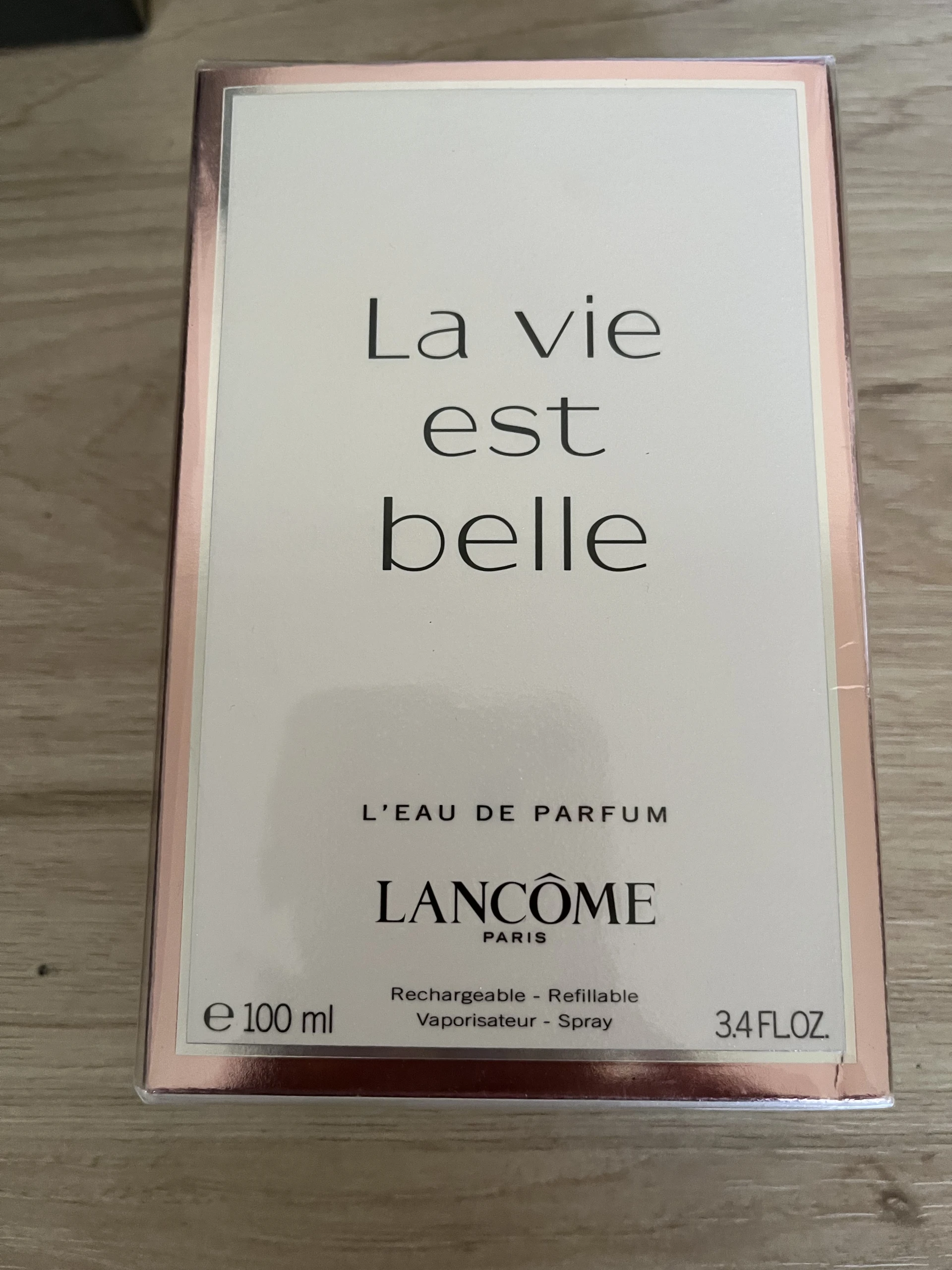 Lancôme La Vie Est Belle L’ Eau De Parfüm 100 ml fóliázott Rechargeable- Refillable 100 ml fóliázott !