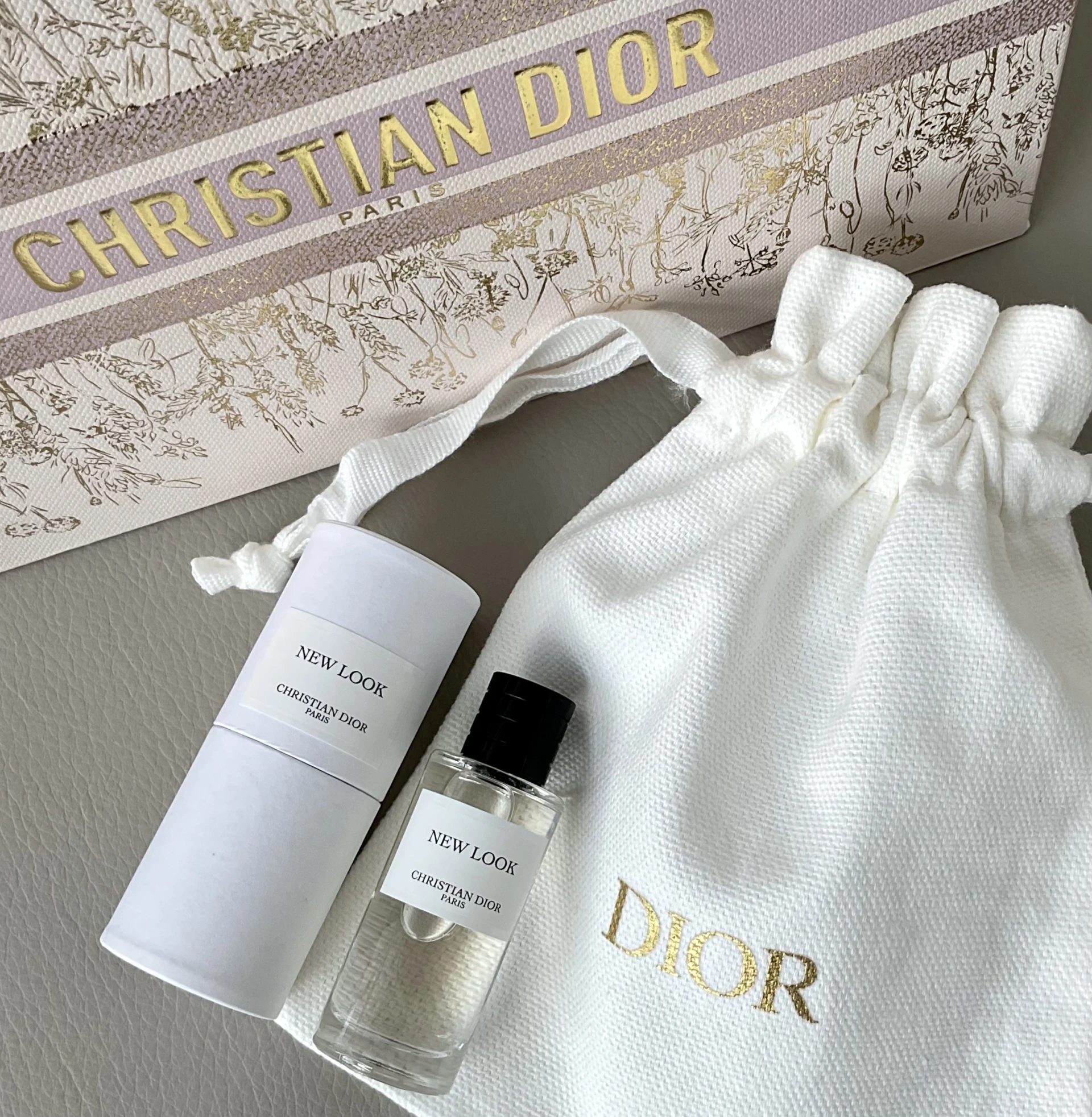 Dior La Collection Privée New Look 2024 miniatűr🎁ajándék Dior szütyővel
