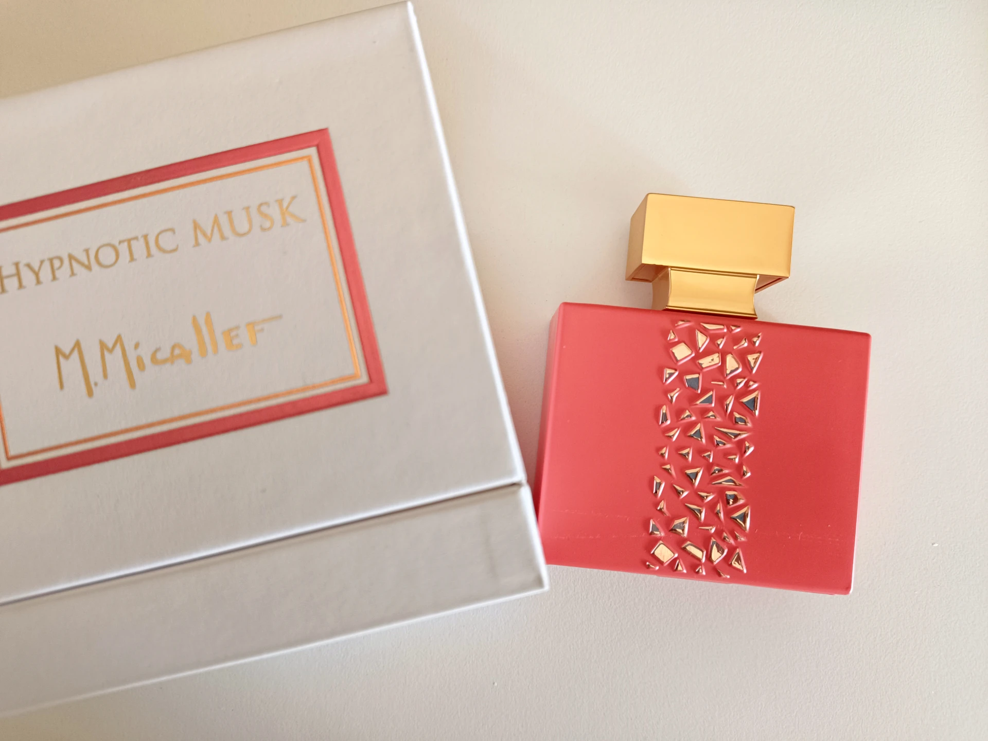 M. Micallef Hypnotic musk kiadó