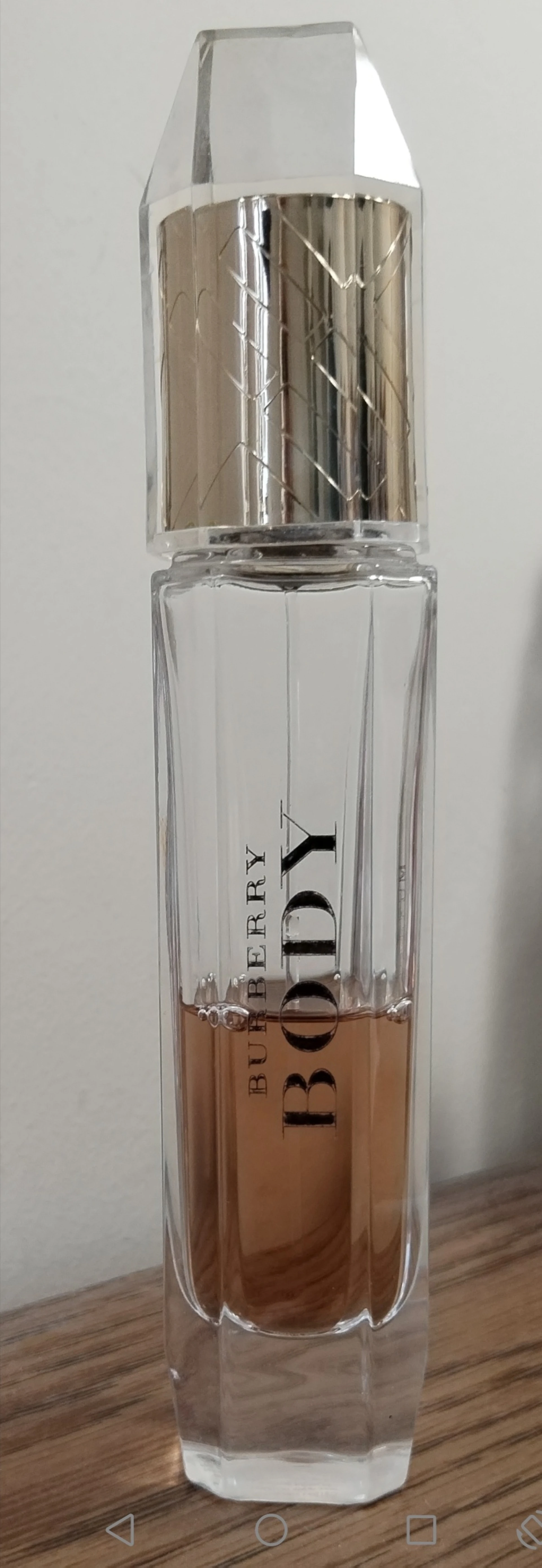 RITKA ! Burberry Body EDP üvegében
