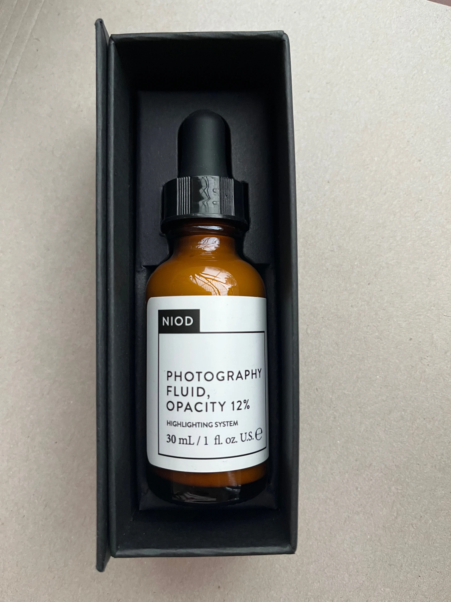 NIOD Photography Fluid Opacity 12% szérum / primer