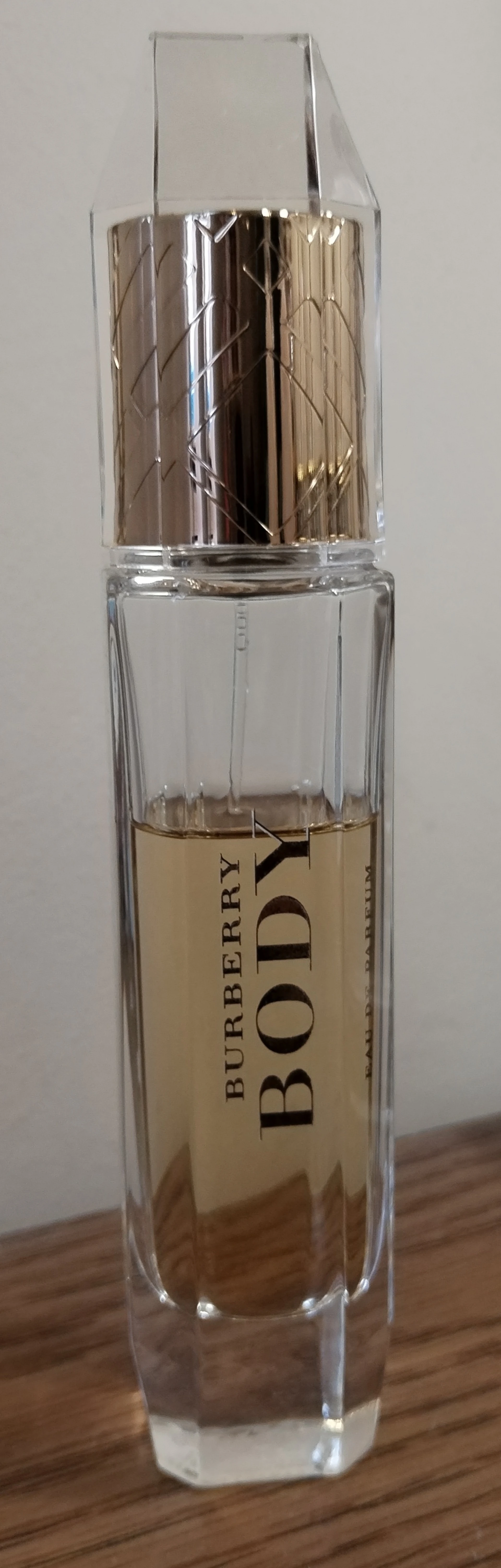 RITKASÁG ! Burberry Body EDP üvegében