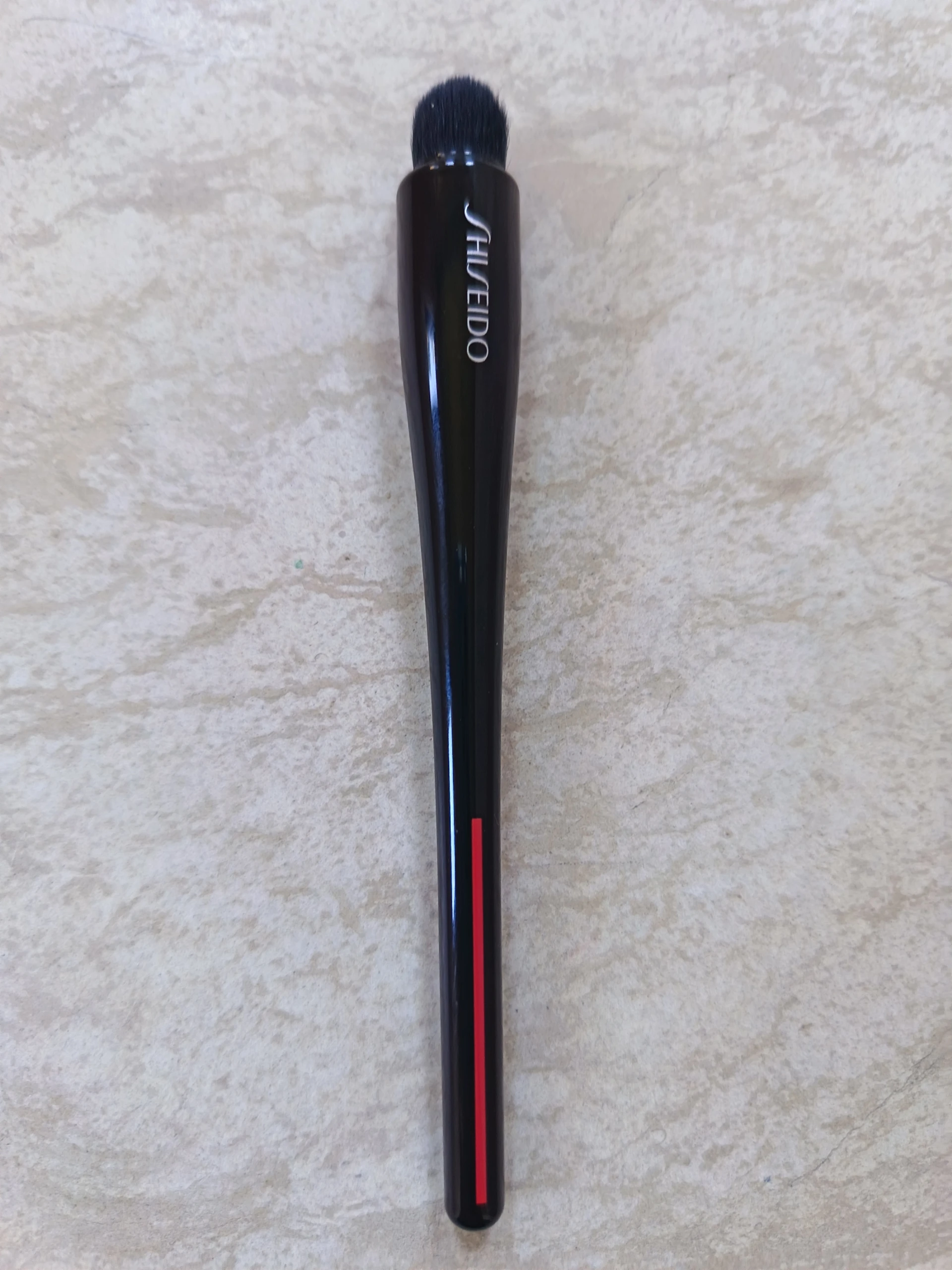 Shiseido korrektor ecset