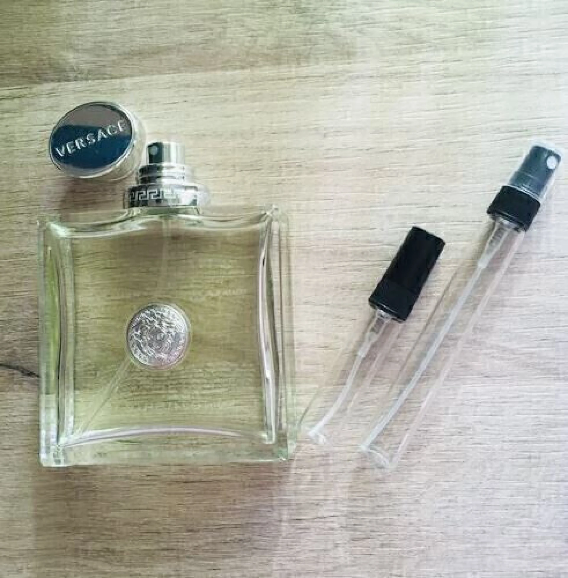 Fújós💚Versace Versense EDT