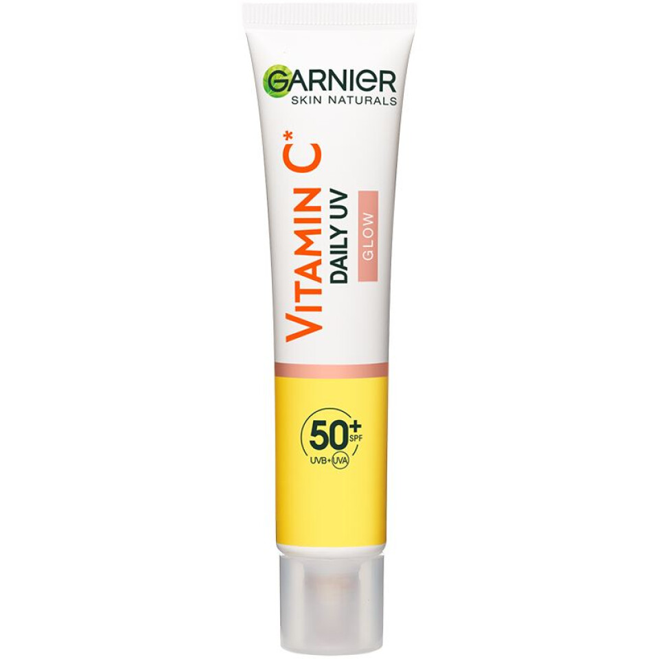 Garnier Skin Naturals Vitamin C Glow Daily Fluid SPF50+